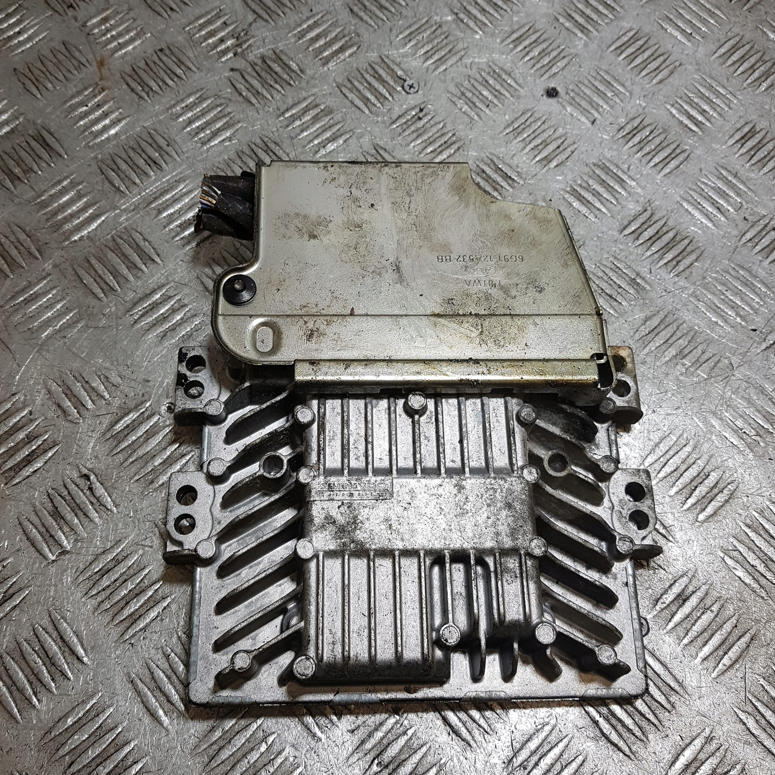 computer of the engine control unit FORD S-MAX 6G91-12A532-BB S122865022