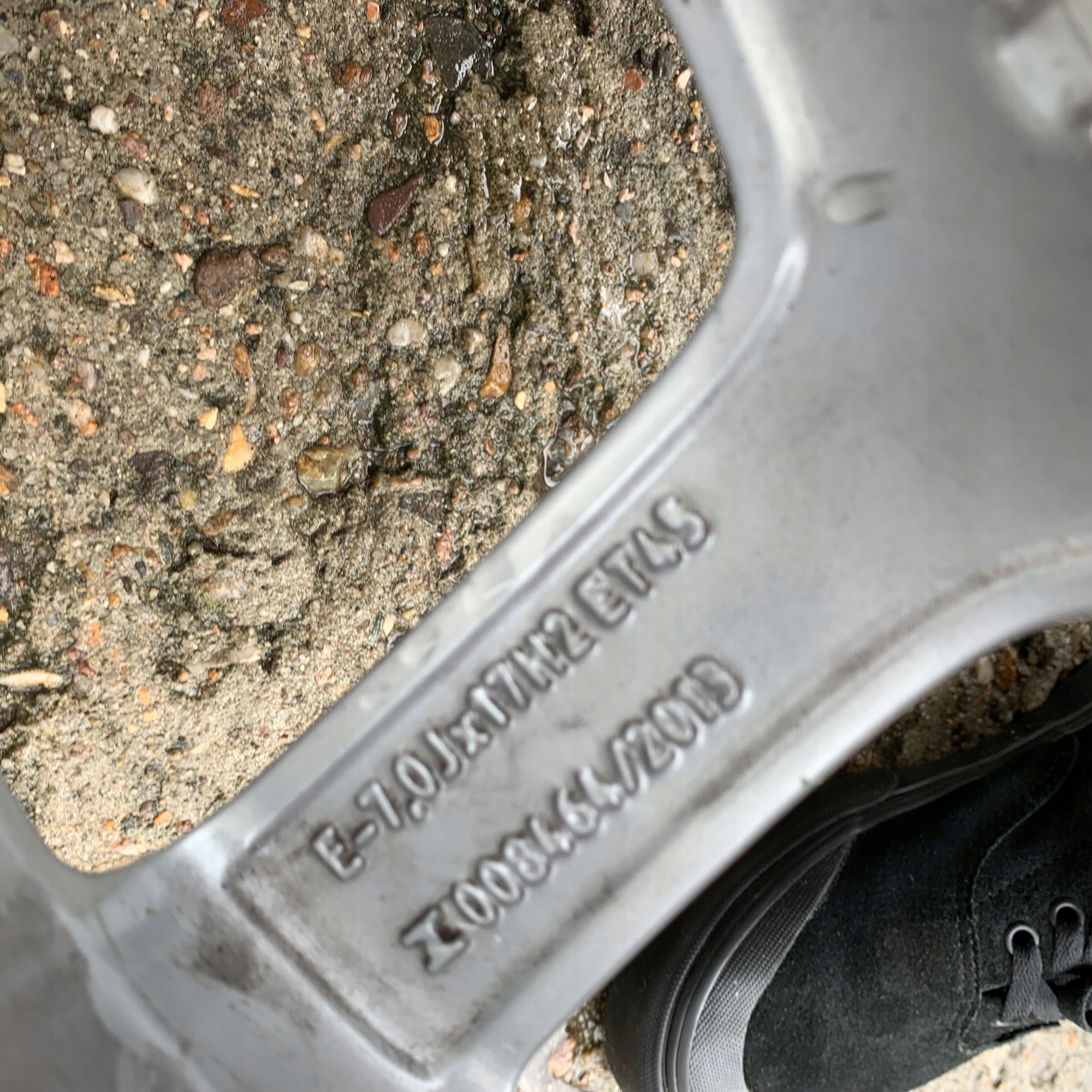 FELGA AUDI Q2 S LINE 81A601025D 7J 17'' ET45 Rozstaw śrub 5x112