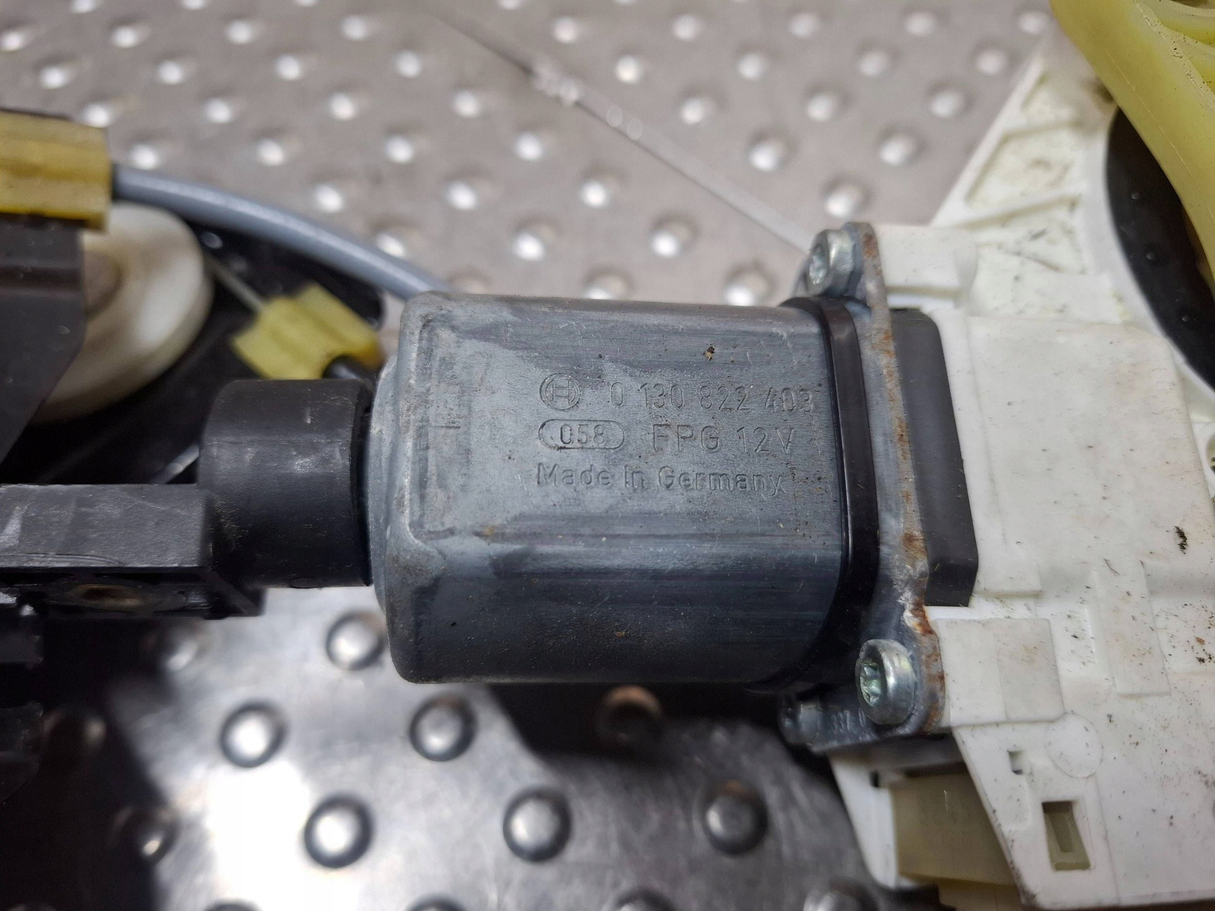 Mécanisme Lève vitres Vitre Droite Avant 0130822403 BMW E92 E93