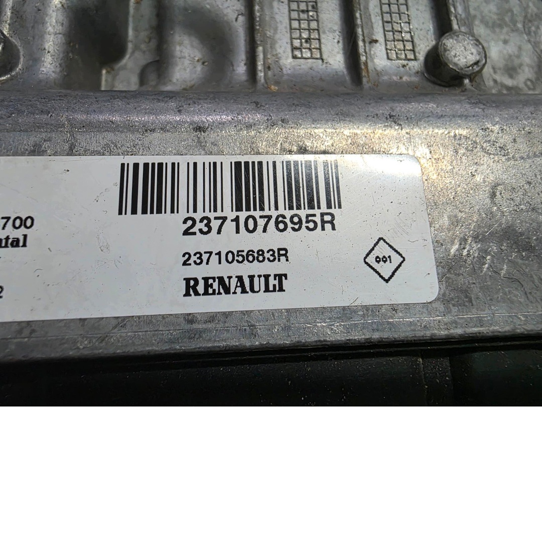 control unit of the engine computer RENAULT CAPTUR CLIO 1.5 DCI 237107695R