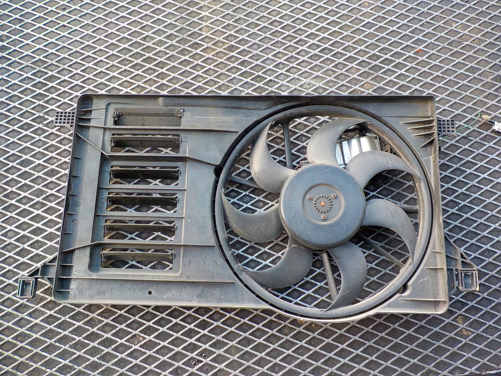MAZDA 3 2.0 B ventilátor chladiče 1137328464