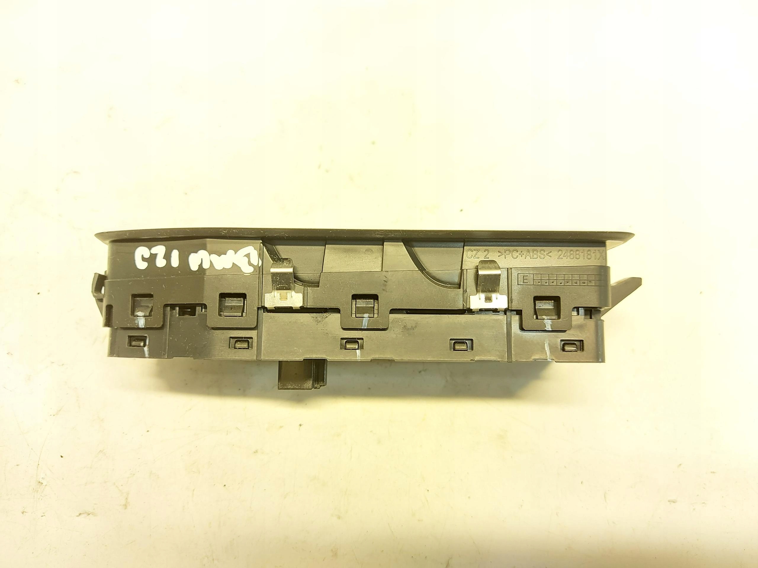 BMW iX i20 2023, Xdrive50 PANEL window control switch 5A4AFD7