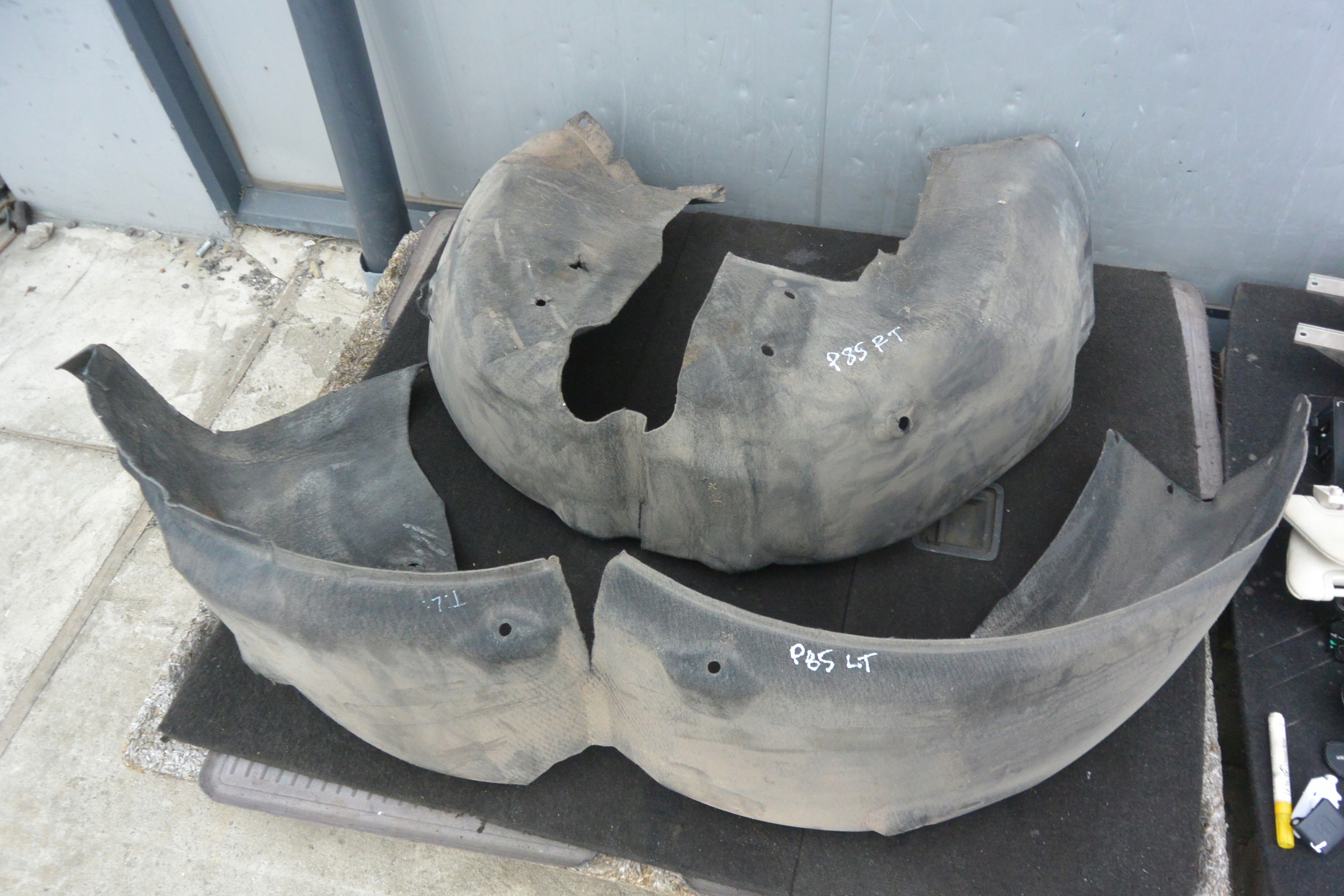 mudguard rear part right left TESLA MODEL S 12-16