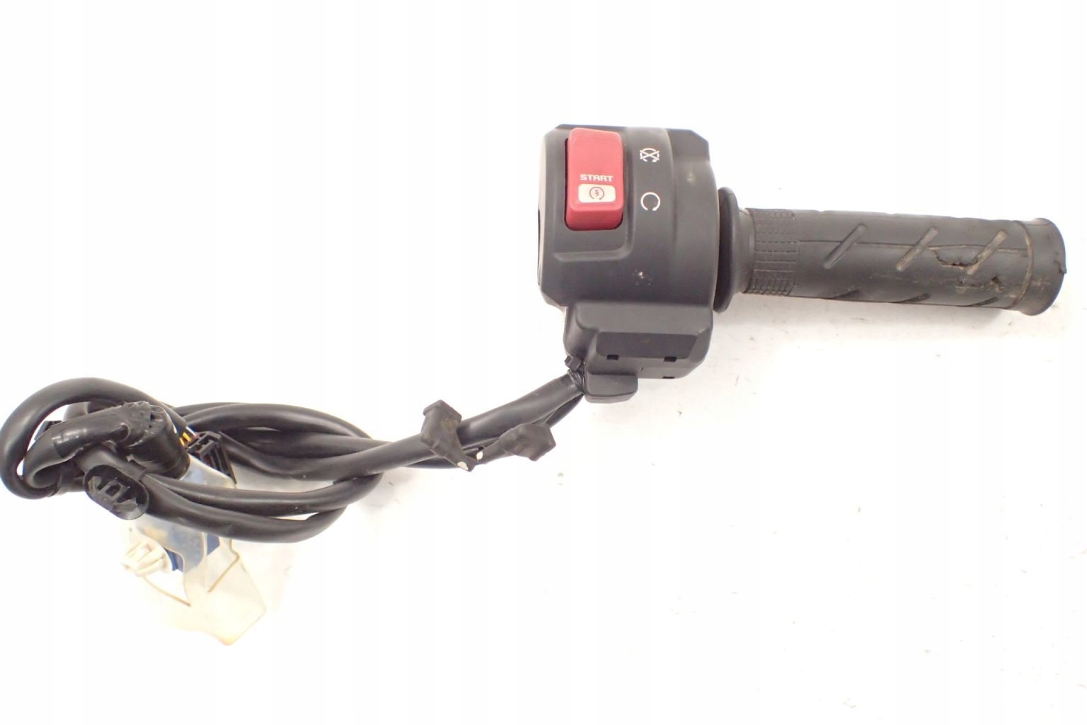 141182-1111 - Honda CB 1000 R SC80 18-перемикач правий rolgaz