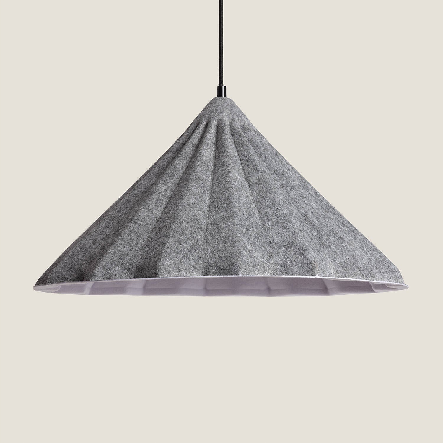 Závěsná lampa z Filcu Baktya