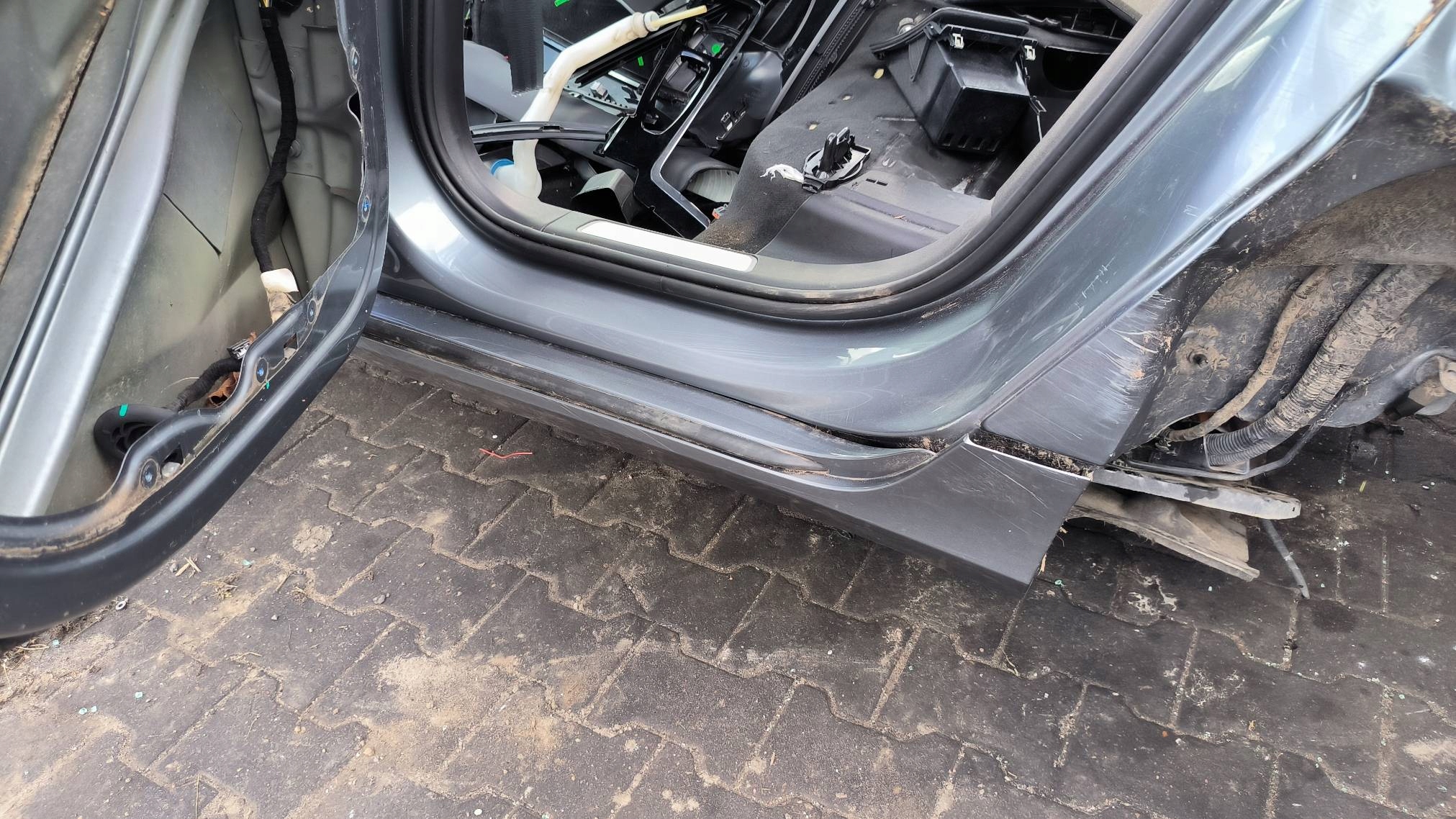 práh levý sloupek VOLVO S90