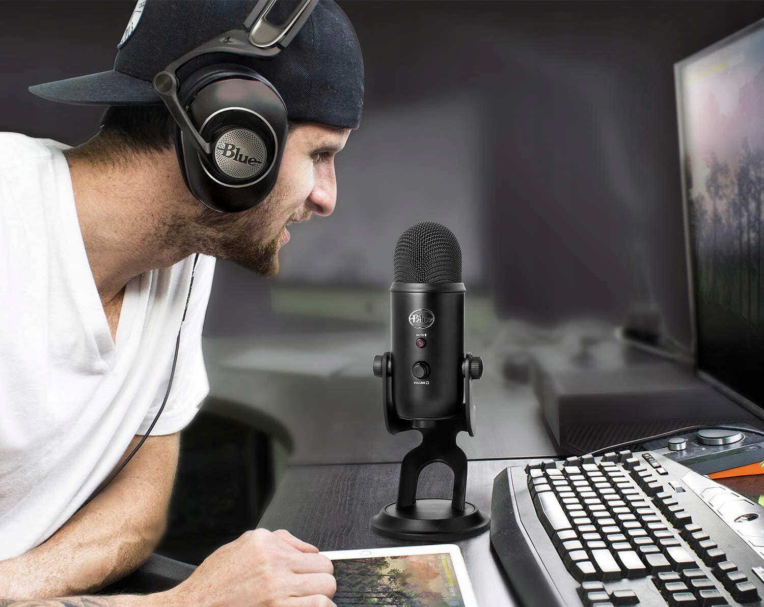 BLUE YETI BLACKOUT mikrofon pojemnościowy studyjny Marka Blue