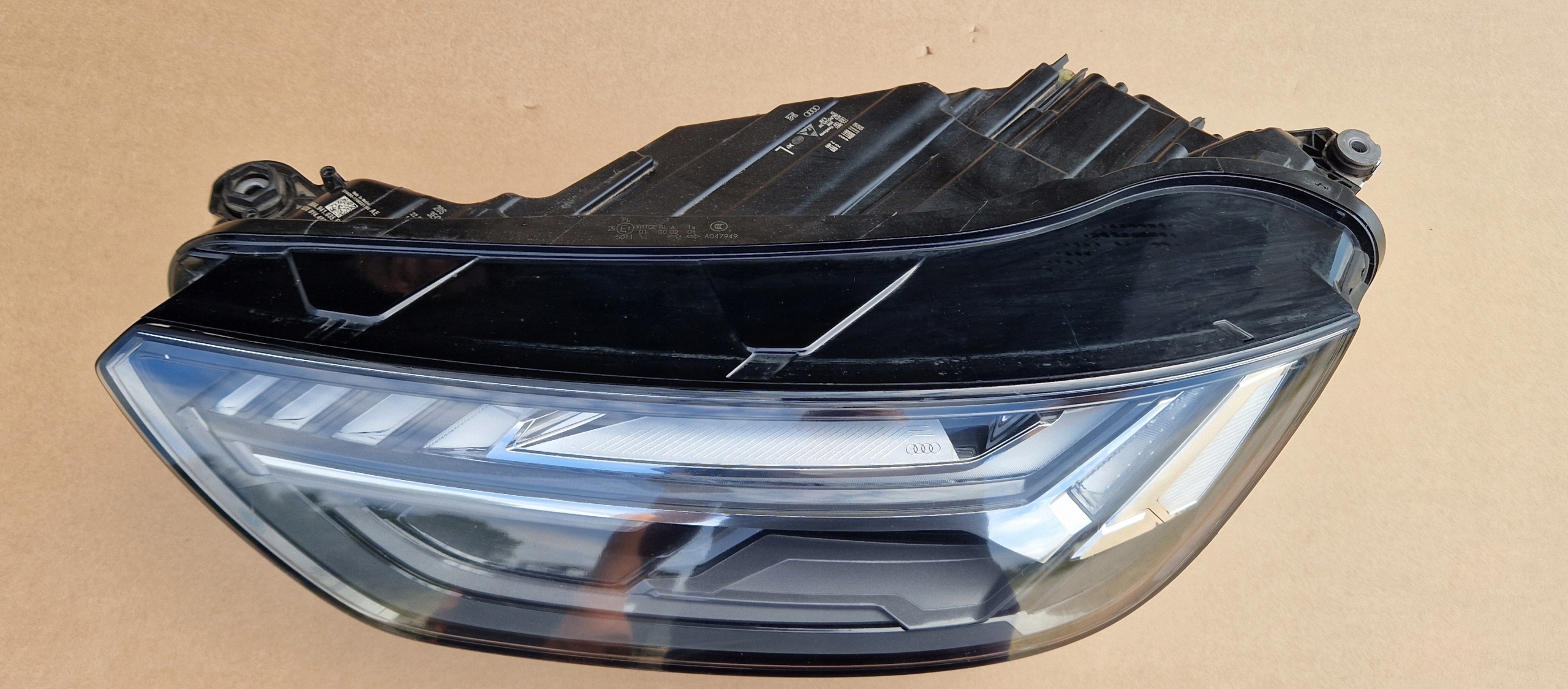 light MATRIX AUDI Q5 LIFT LIFT original complete as new 80A941035E