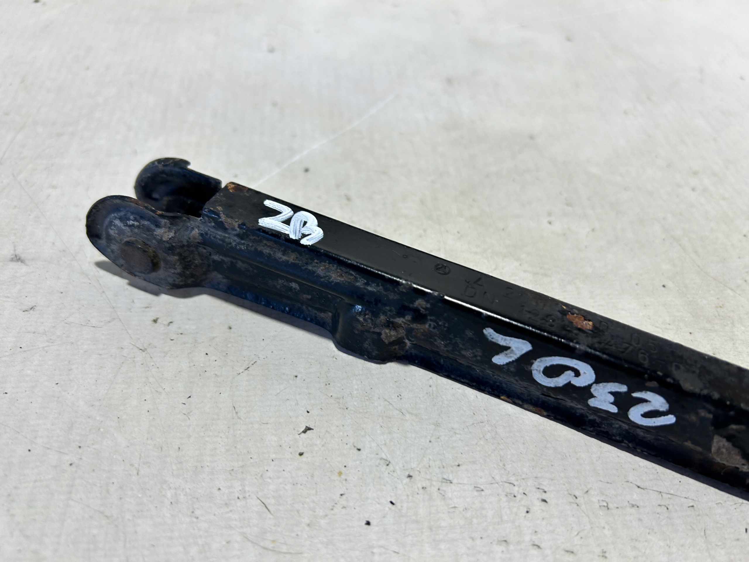 bumper bracket MERCEDES SL R230 W230 left front 2308800514