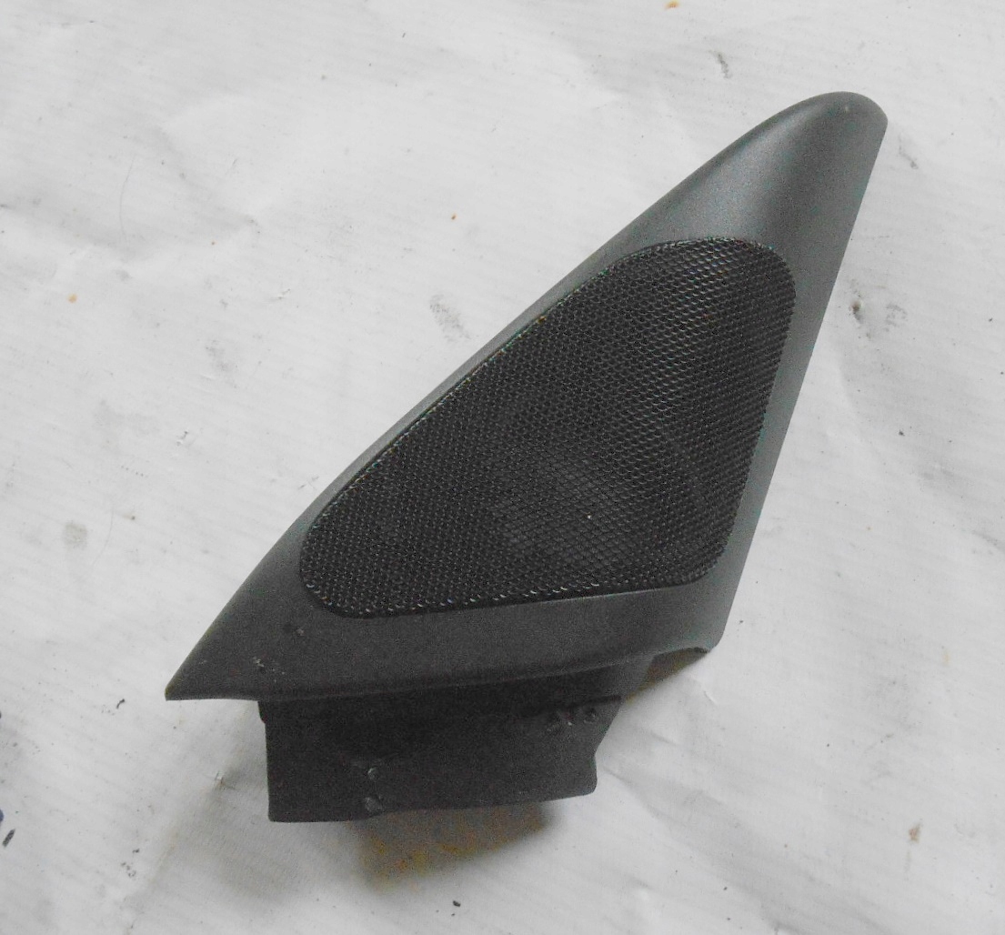 BMW Z4 E89 09-13 OSŁONA ZAŚLEPKA DRZWI GŁOŚNIKA