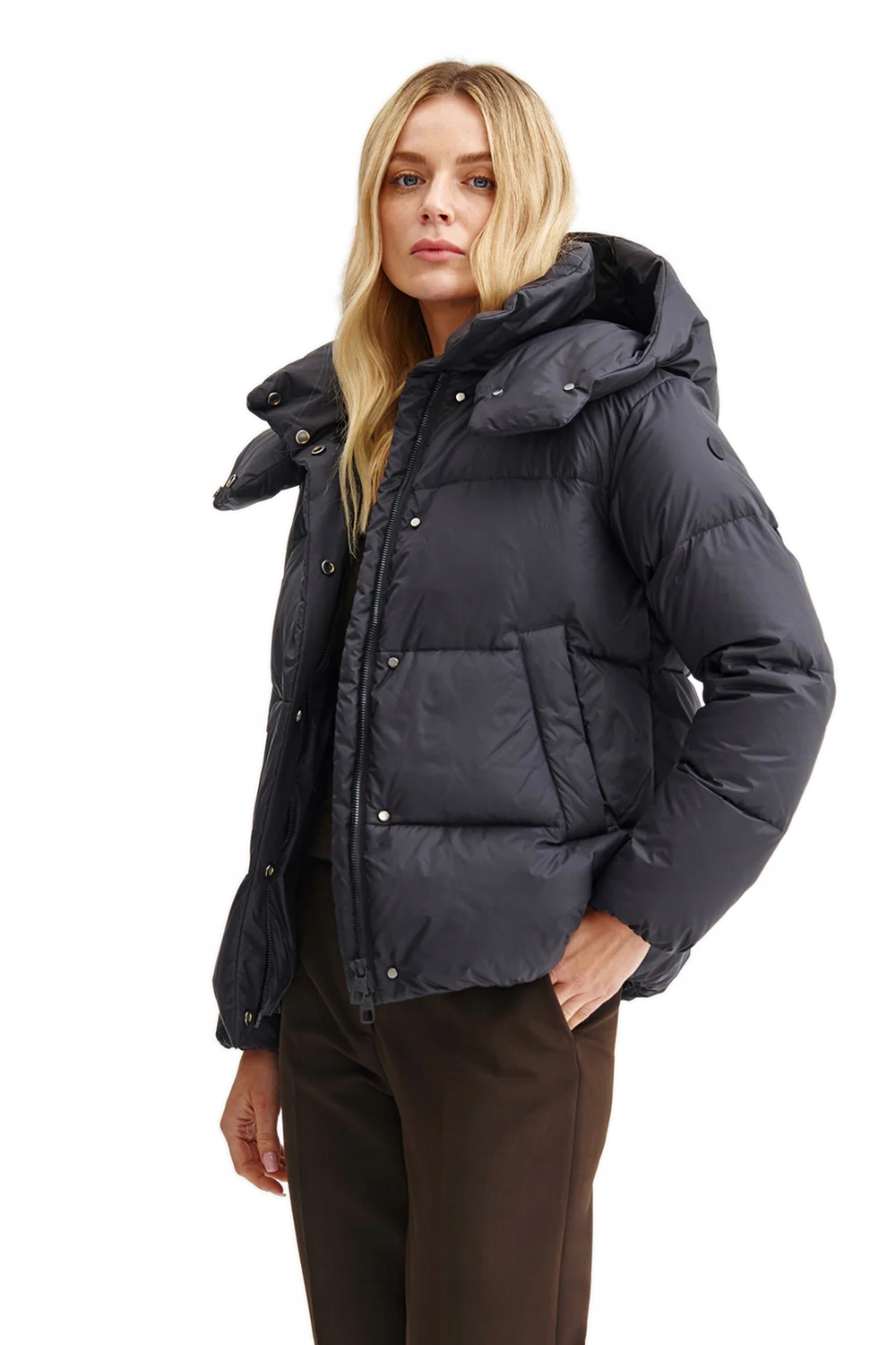 Dámská Krátká Péřová Prošívaná Bunda Černá S Kapucí Janbor M