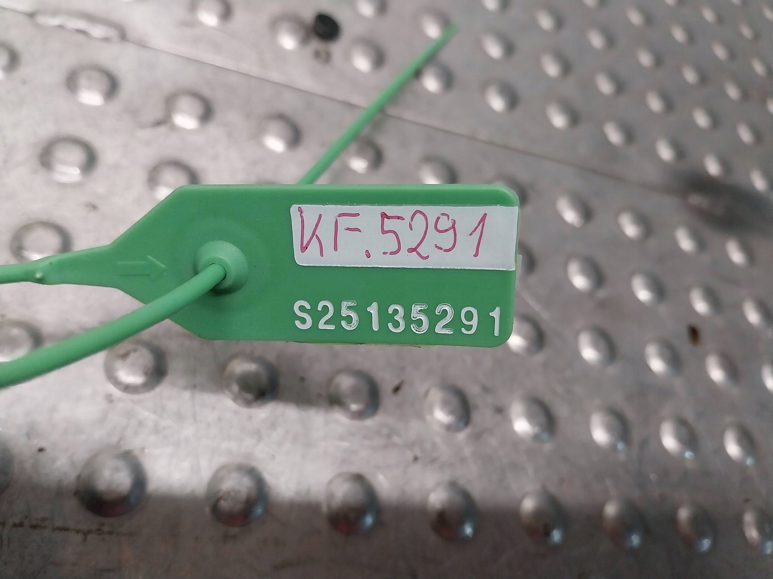 computer control unit of the engine AV21-12A650-CB FORD FIESTA MK7 1.25B
