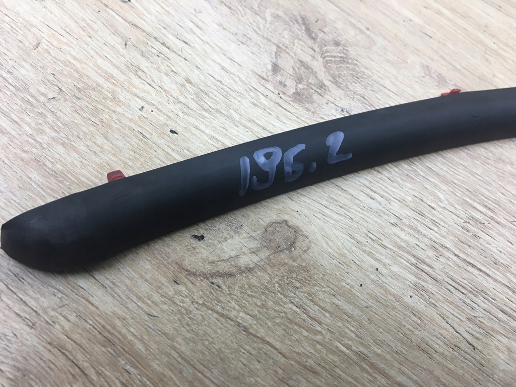 USZCZELKA POKRYWY MASKI PRZOD PRZEDNIA TESLA X Part number USZCZELKA