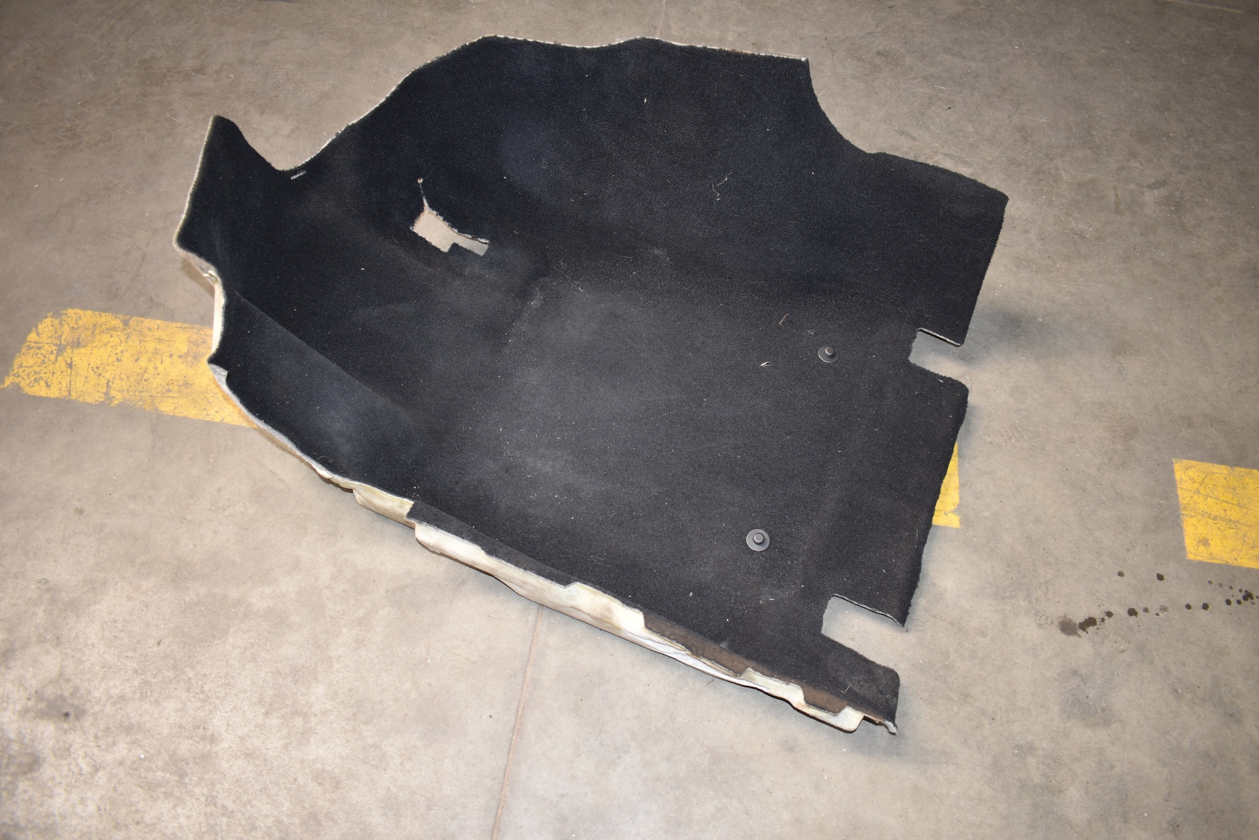 IDEALNY carpet front front left MERCEDES W206 1