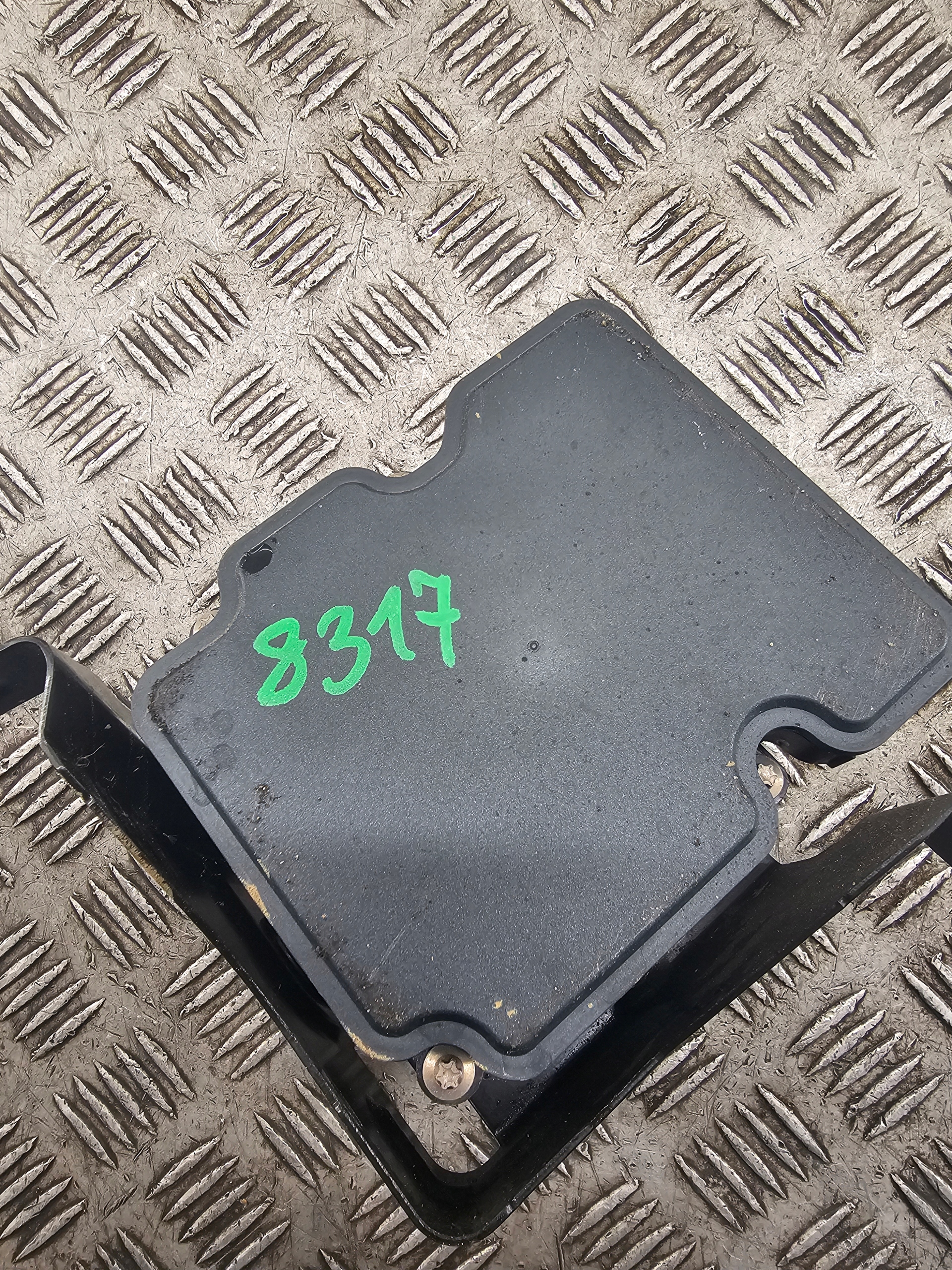 Suzuki SX4 S-cross II, 2023r pump control unit module ABS 1.4H 56110-63TA0