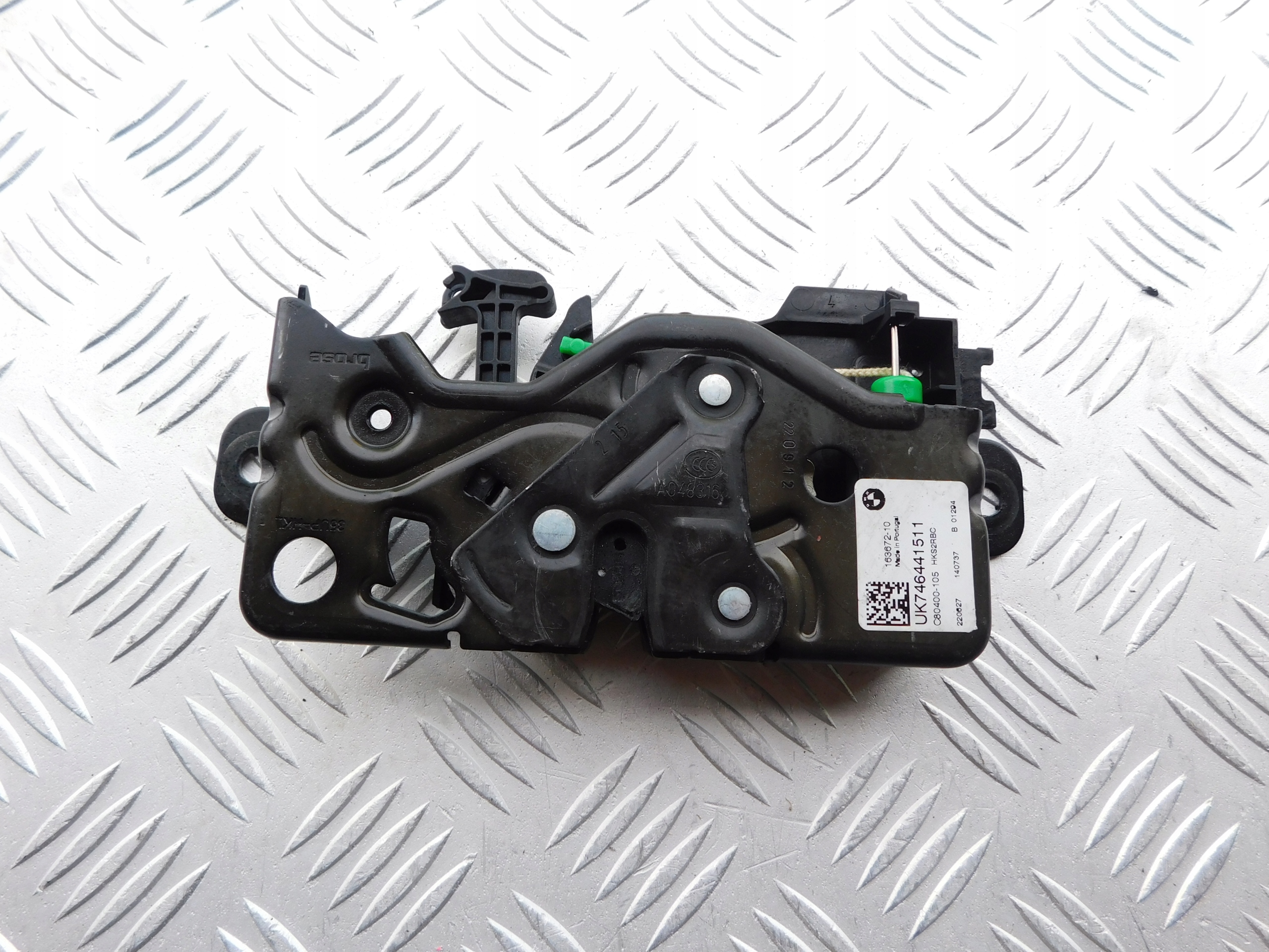 BMW SERIA 2 X2 lock bonnet boot
