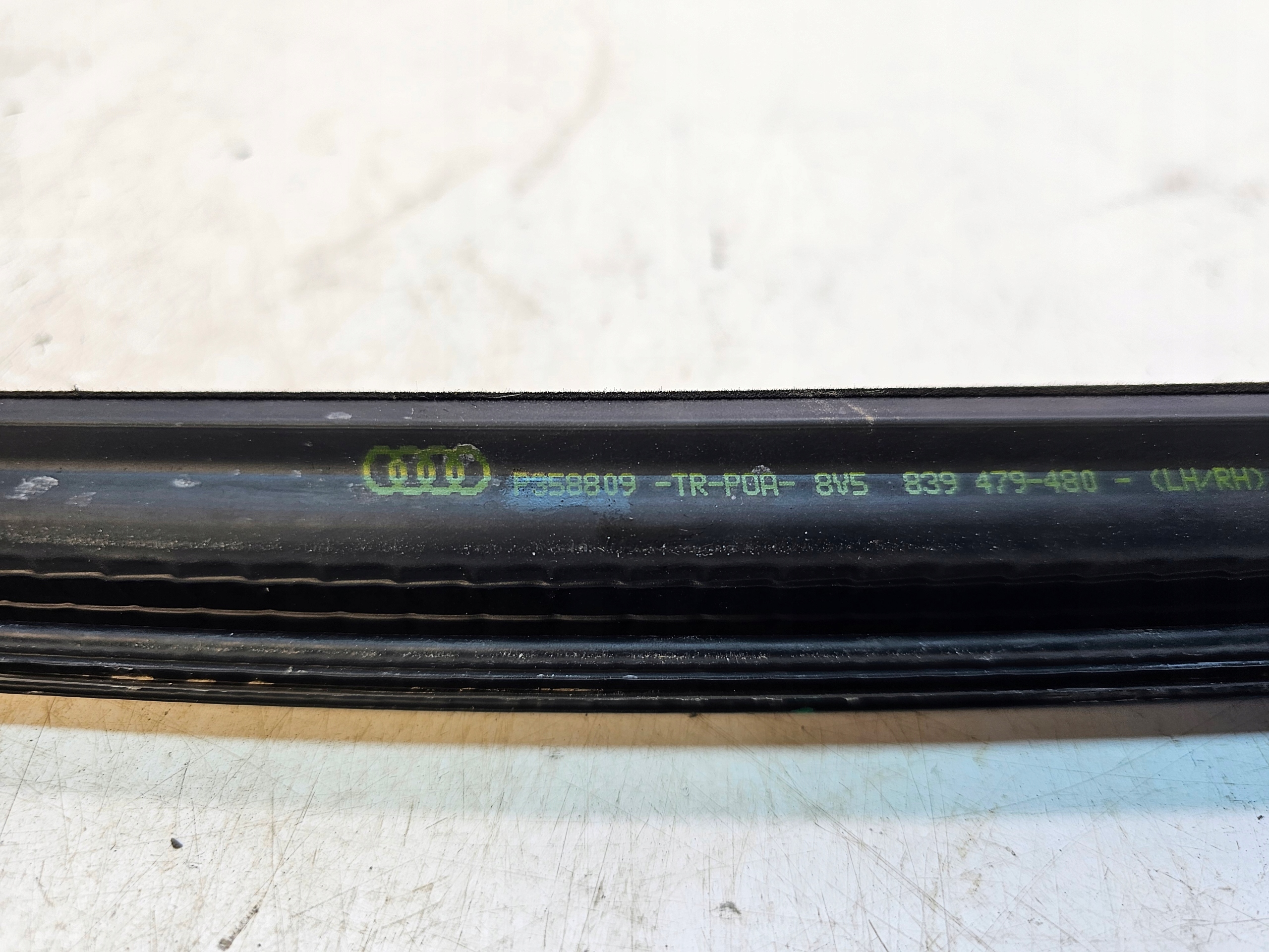 moulding dust windows right rear part AUDI A3 8V sedan 8V5839480