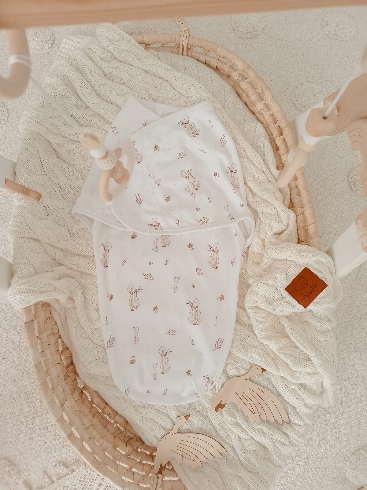 OTULACZ DLA NIEMOWLĄT DZIANINOWY BAWEŁNIANY KOKON Marka Infantilo