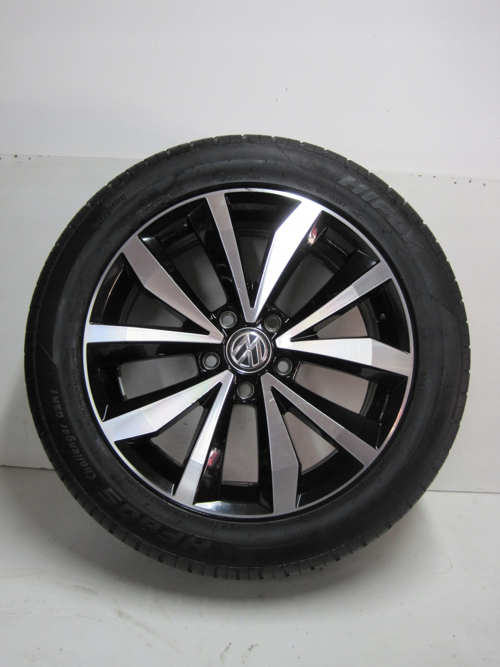 wheels discs tyres VW T-ROC 2GA R17 22R