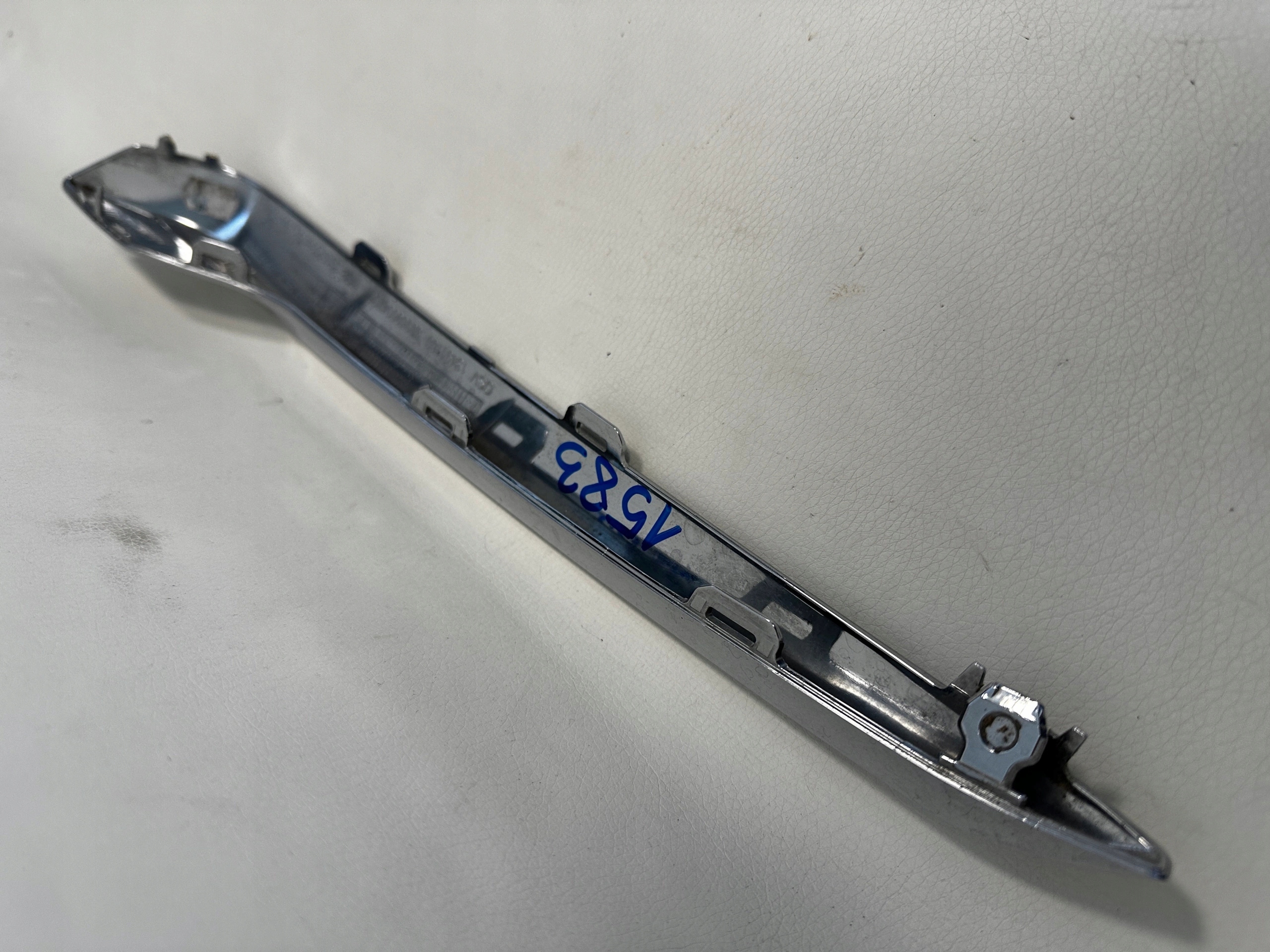 OPEL INSIGNIA B moulding grill CHROM right 13491160