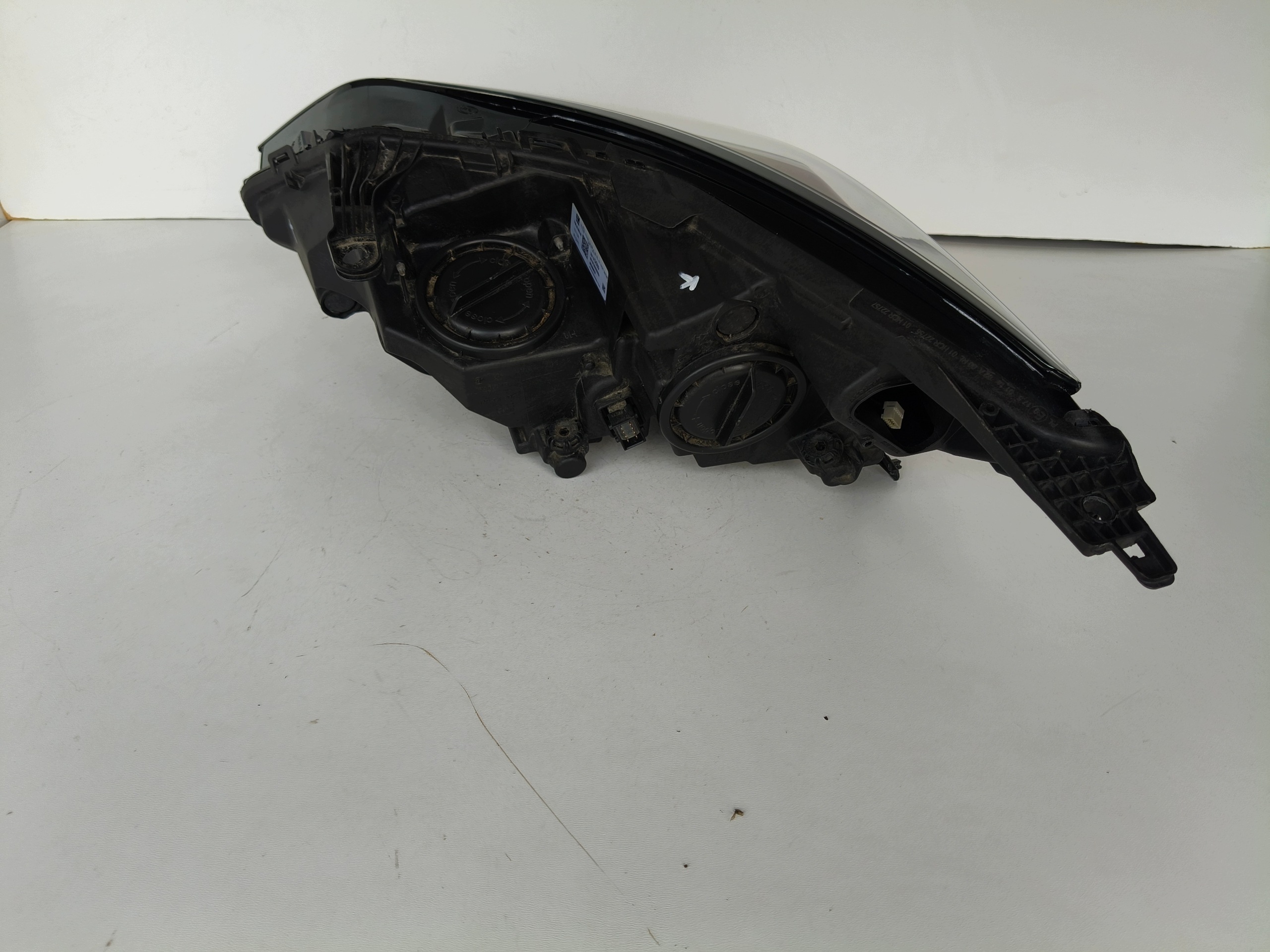 light right REFLEKTOR OPEL ASTRA V K 19- LIFT LED