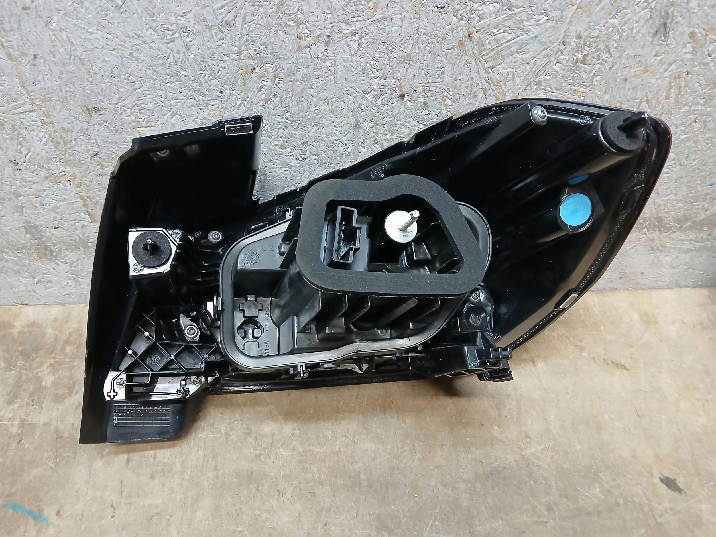 light rear part left OPEL CORSA F 9829317380