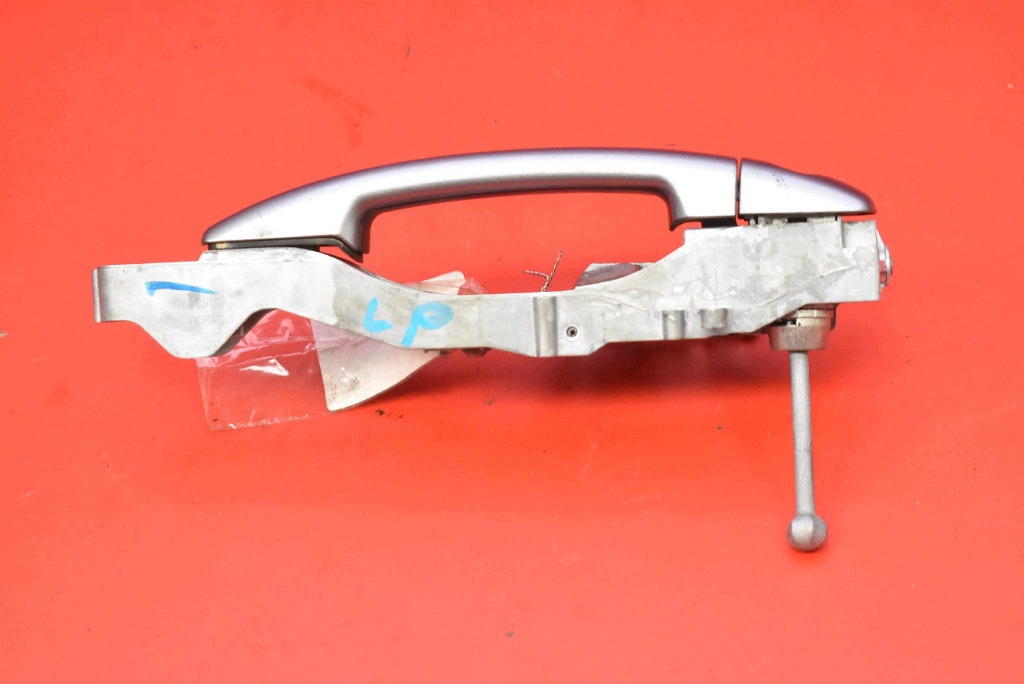 handle left front front grey 9680168680 PEUGEOT 208 1 and 5D LIFT 15-19