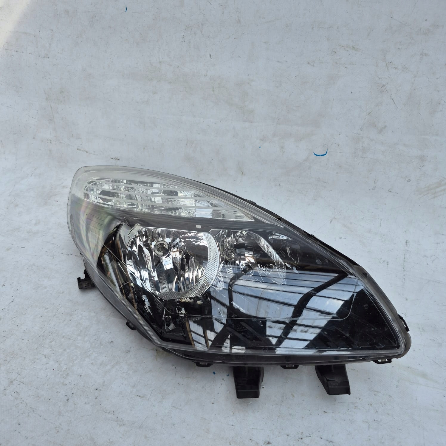 RENAULT SCENIC III 09- light right front front ZWYKLA 260100023R