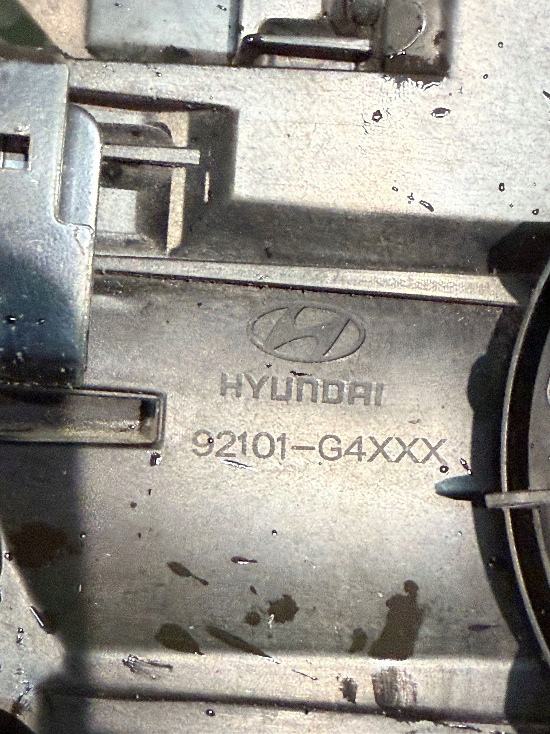 REFLEKTOR left HYUNDAI I30 III DOSWIETLANIE NR:684