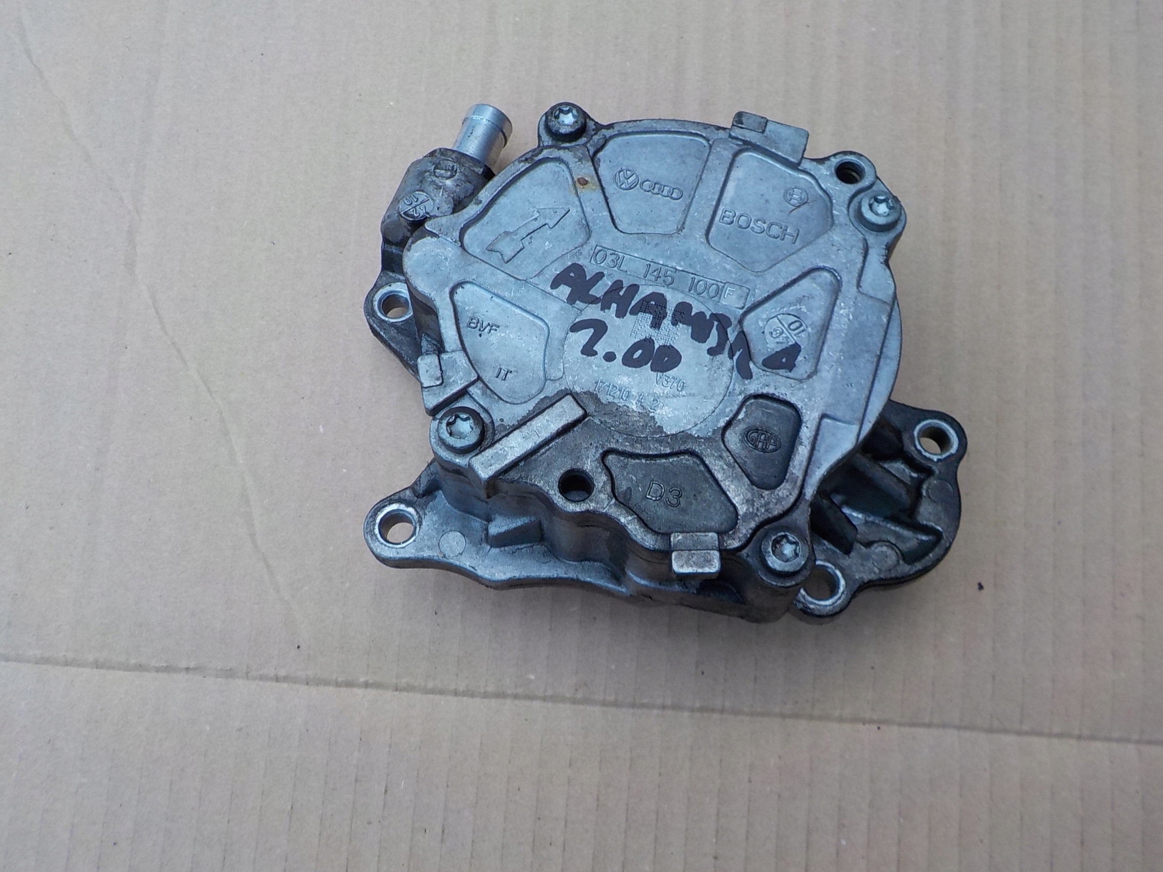Pompa vacum seat alhambra II 2,0 tdi 03L145100F
