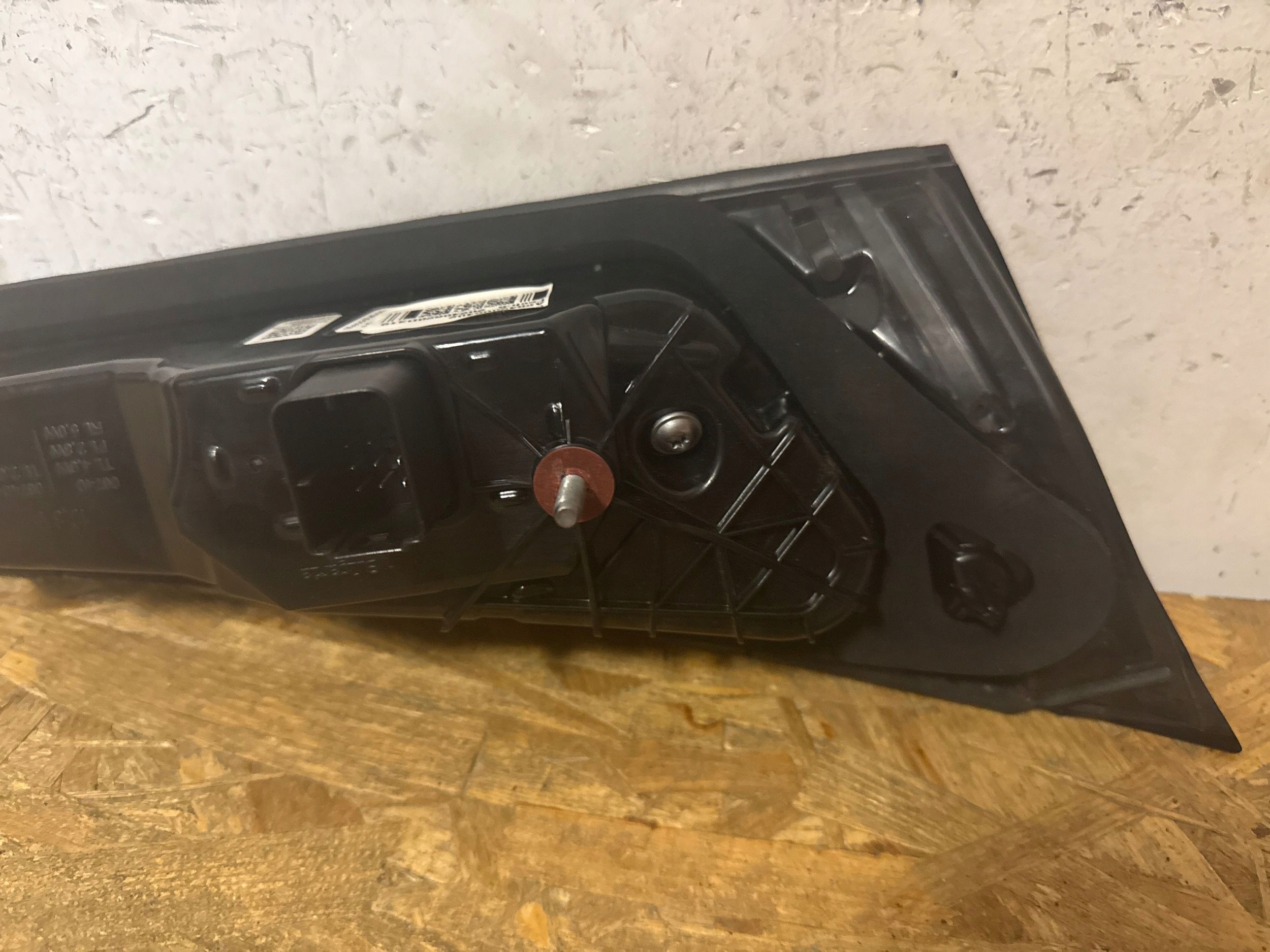 фонарь в крышке MERCEDES W254