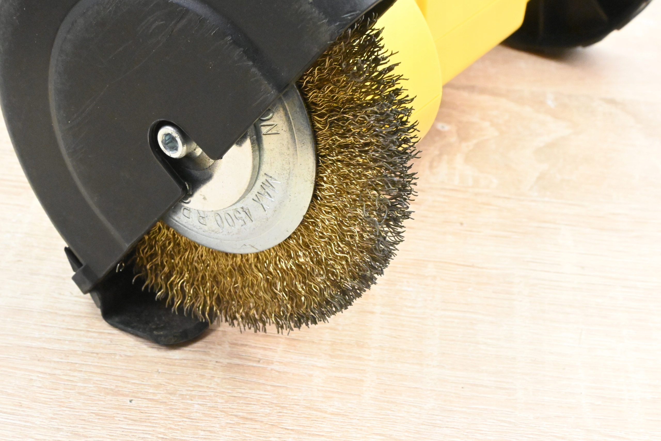 GLORIA Li-On WEEDBRUSH SZCZOTKA DO FUG KOSTKI BRUK Zasilanie elektryczne akumulatorowe