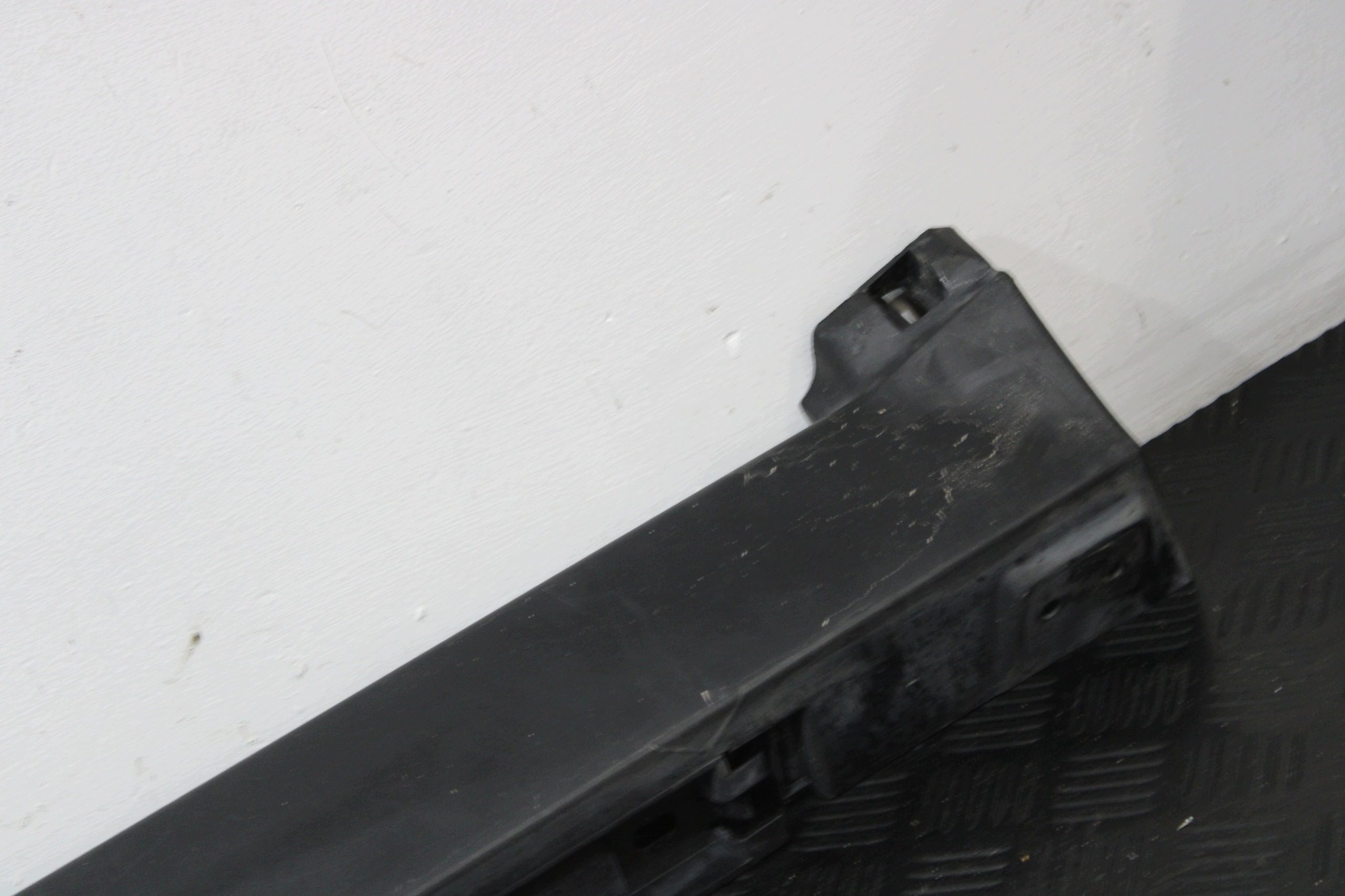 cap threshold threshold left HK83-101D57-BF JAGUAR F-PACE X761 R-SPORT 2,0 D