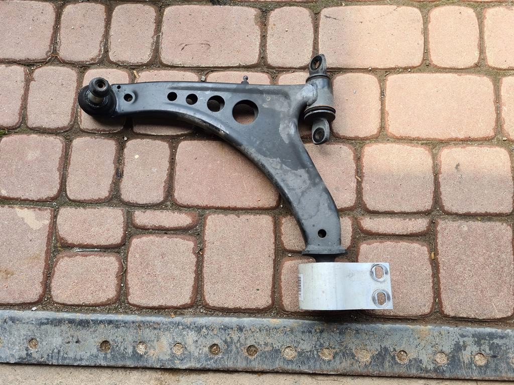 arm front left front Opel Insignia B 84198832