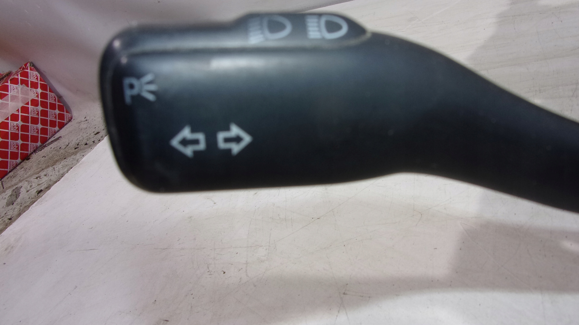 steering wheel levers and controls ignition SKODA CZKO301202022