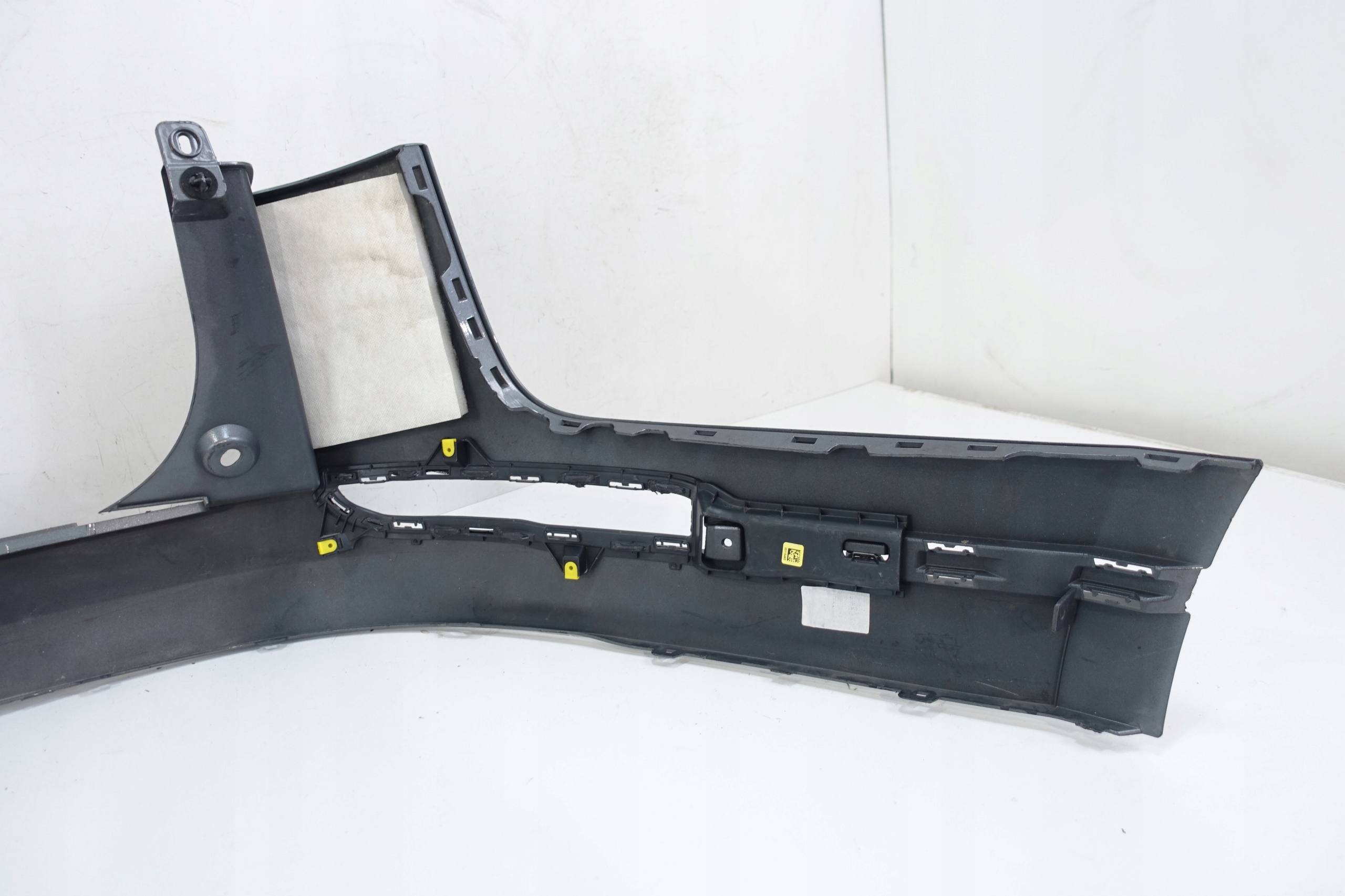 RANGE ROVER VELAR L560 2017- bumper upper rear rear part J8A2-17D781-ABW