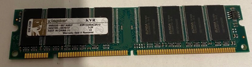 Pamięć RAM Kingston SDRAM 512MB 133MHZ 3,3V DWA NACIĘCIA