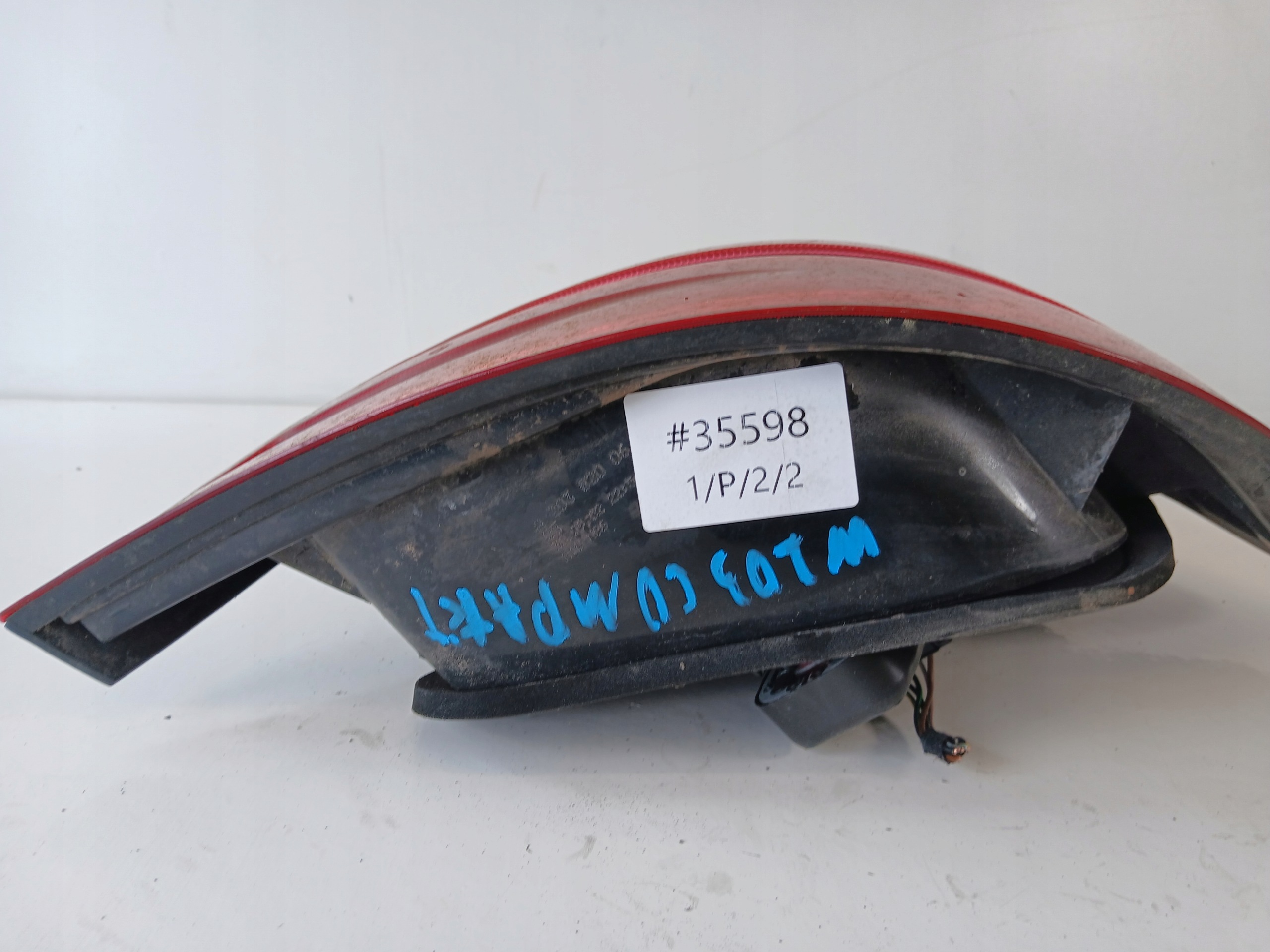 MERCEDES W203 COUPE light right rear part