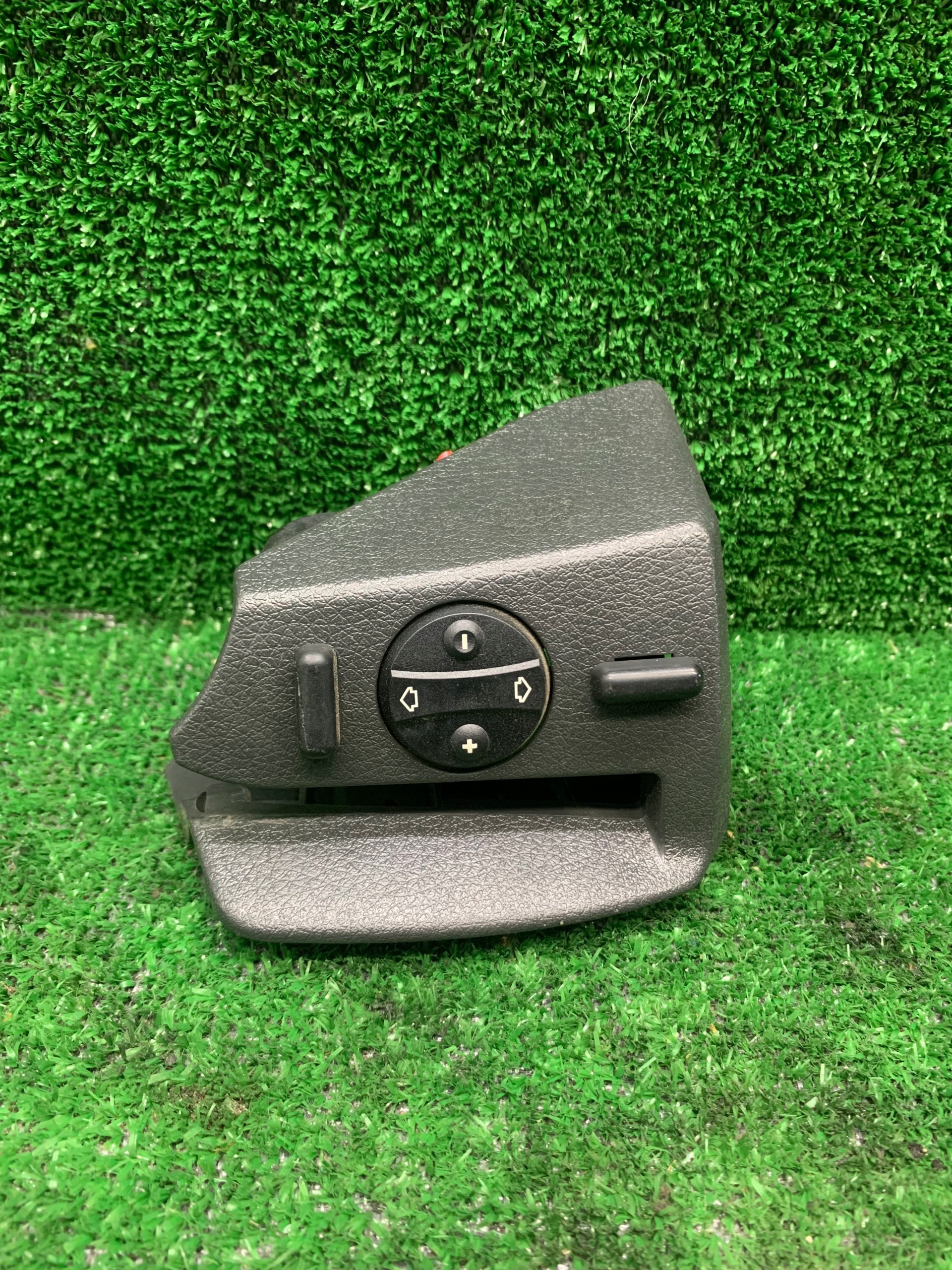 MERCEDES W211 STEROWANIE LEWEGO FOTELA A2119184130