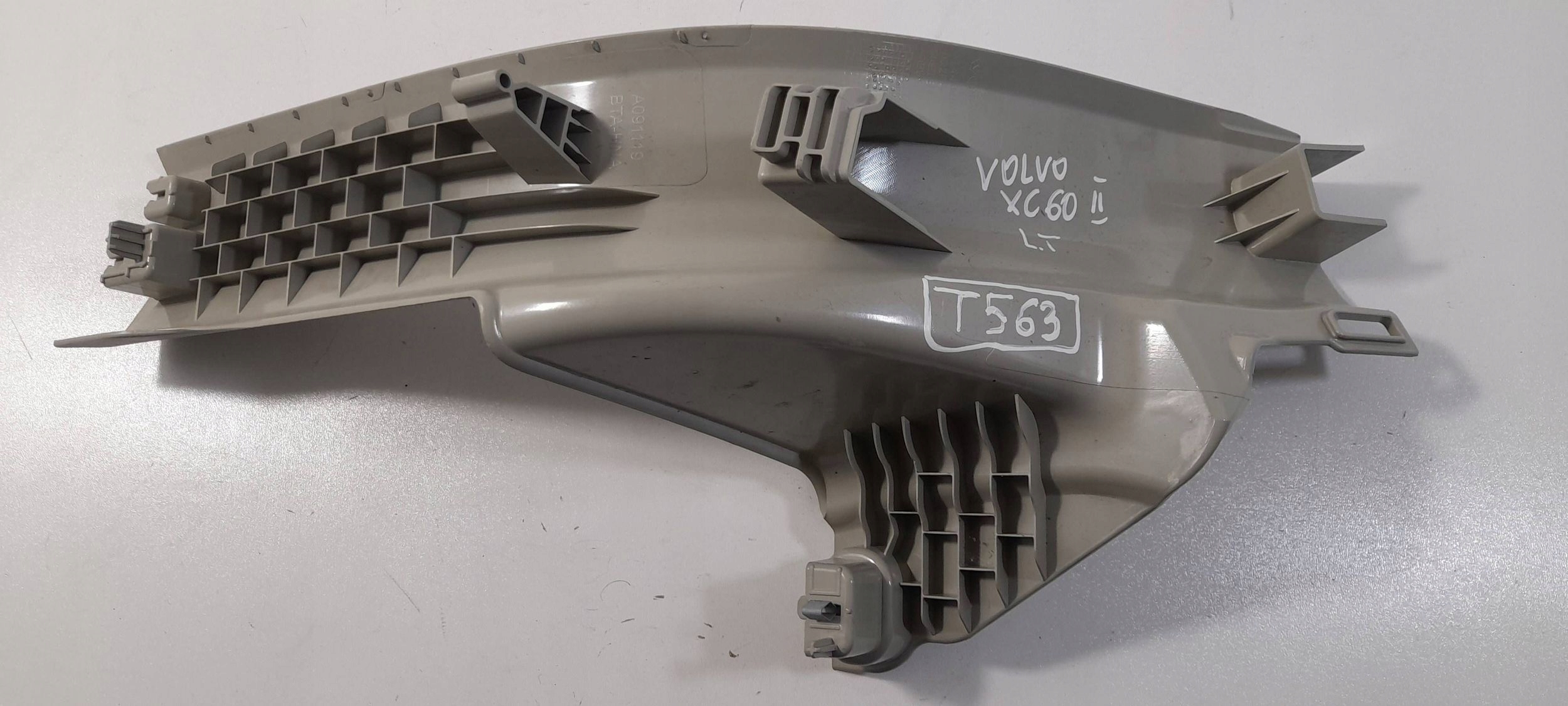 Volvo XC60 II cap threshold rear left 31448016 (T563)