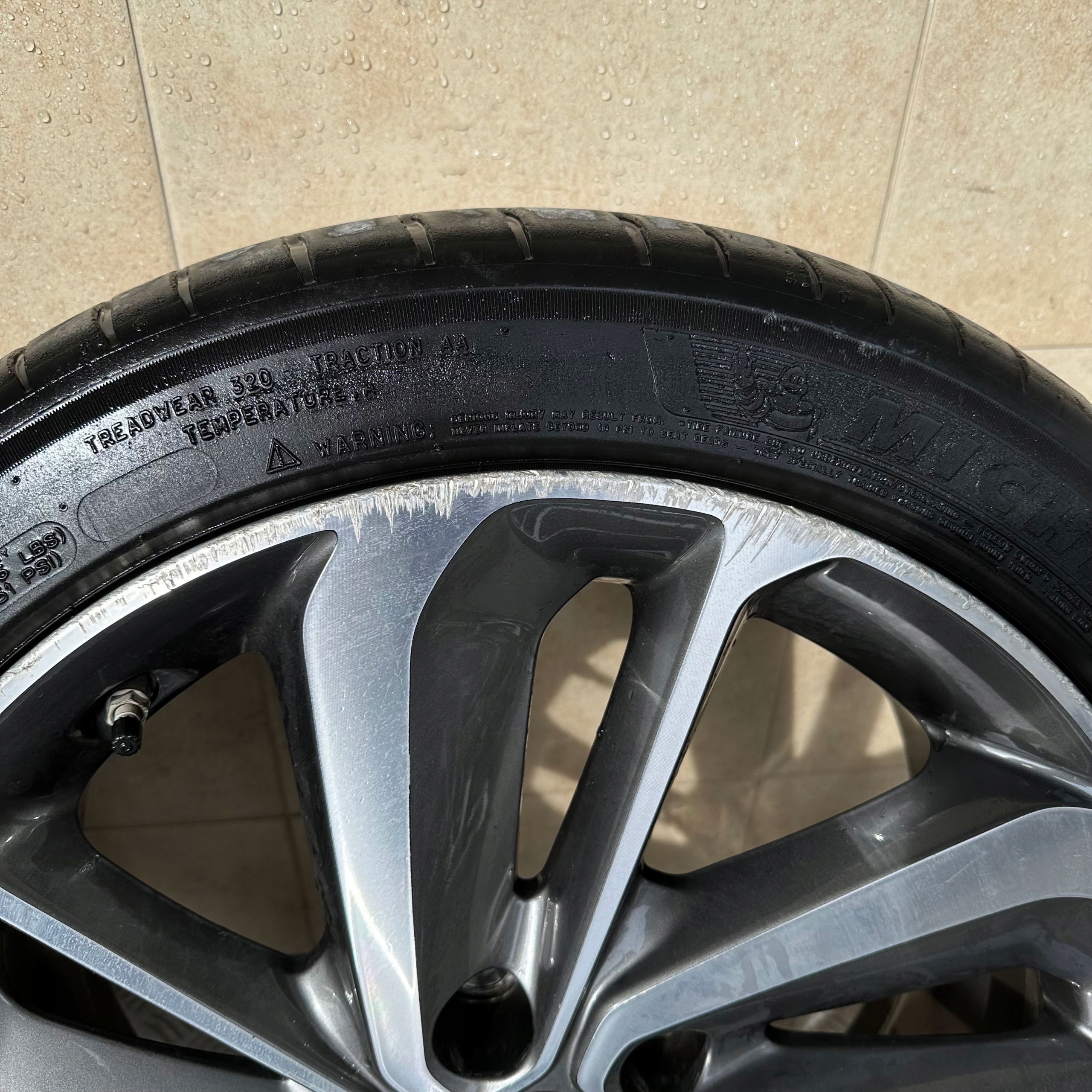 FELGI KOŁA MICHELIN KIA NIRO 225/45/18 3MM Rodzaj felg Aluminiowe