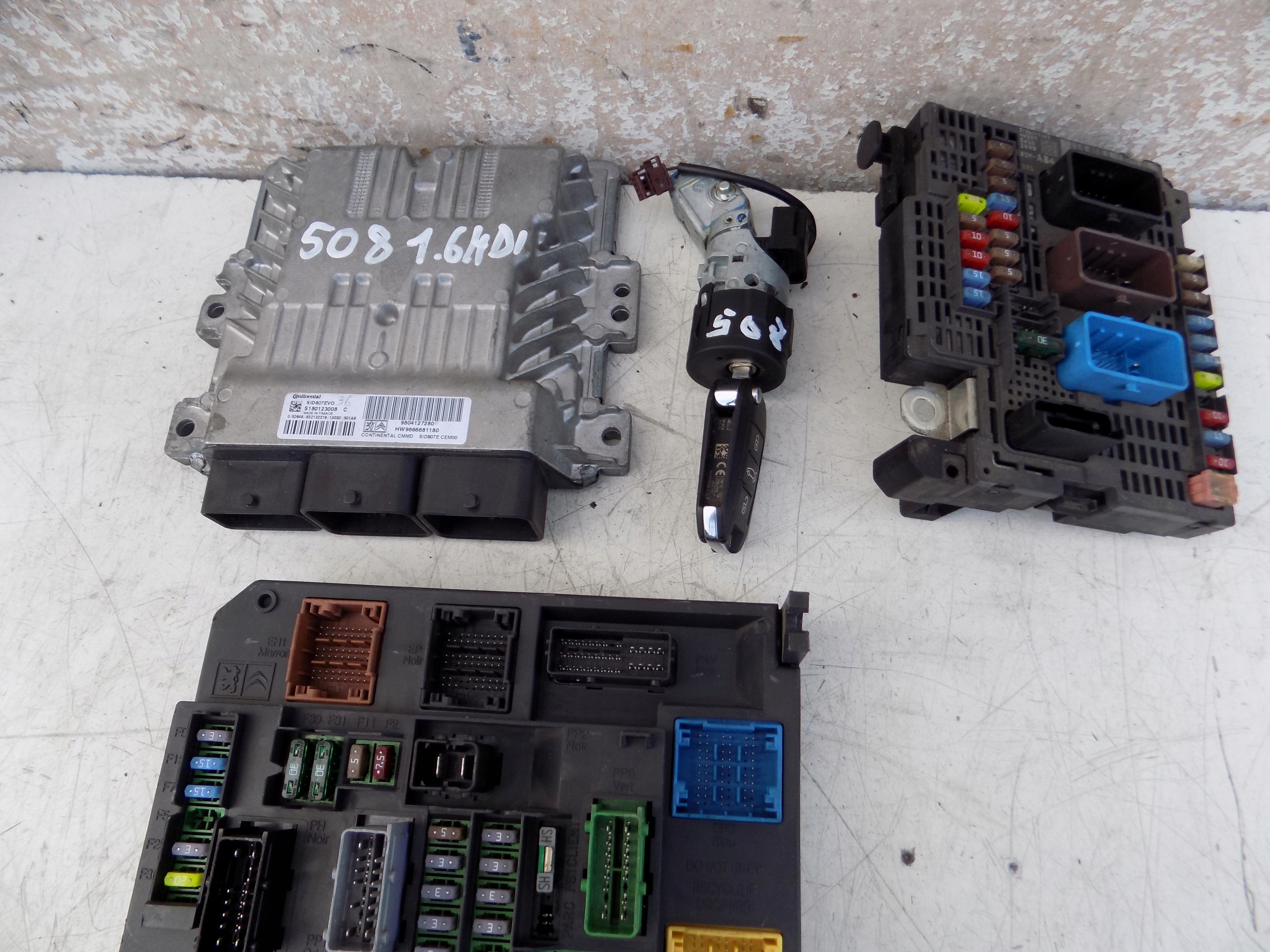 Komplet do odpalenia Peugeot 508 I 1,6 9804127280 Numer katalogowy części 9804127280