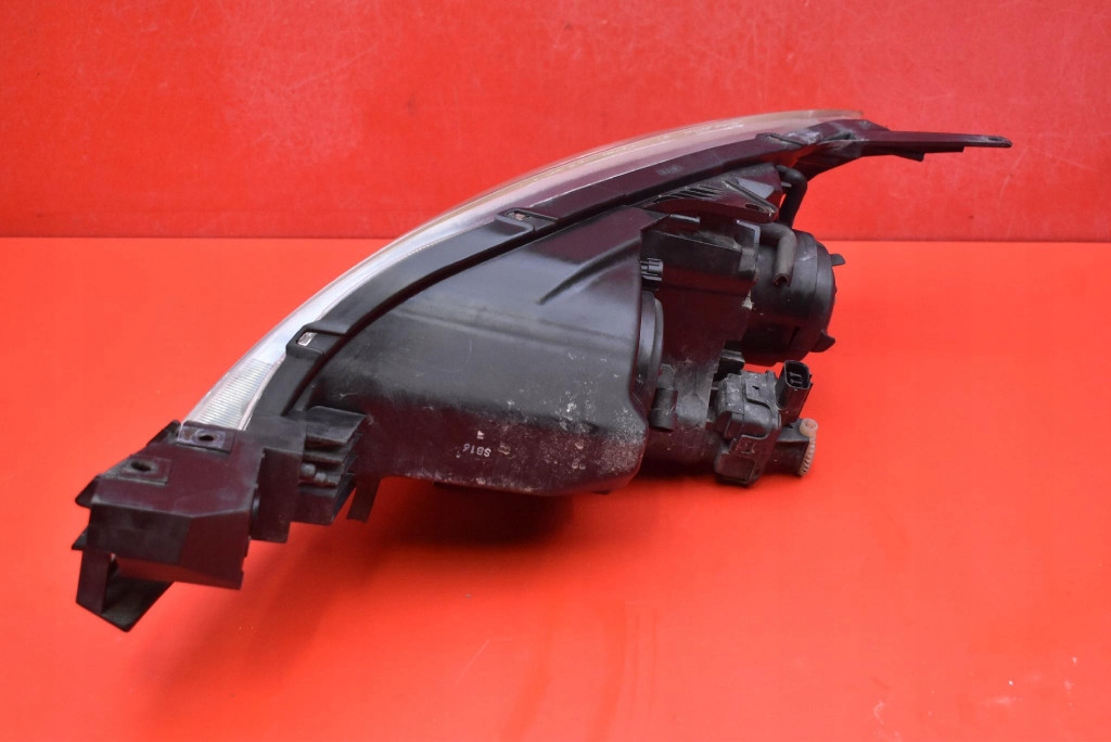 REFLEKTOR left light front lens EU P2951 MAZDA 3 1 and BK 03-06