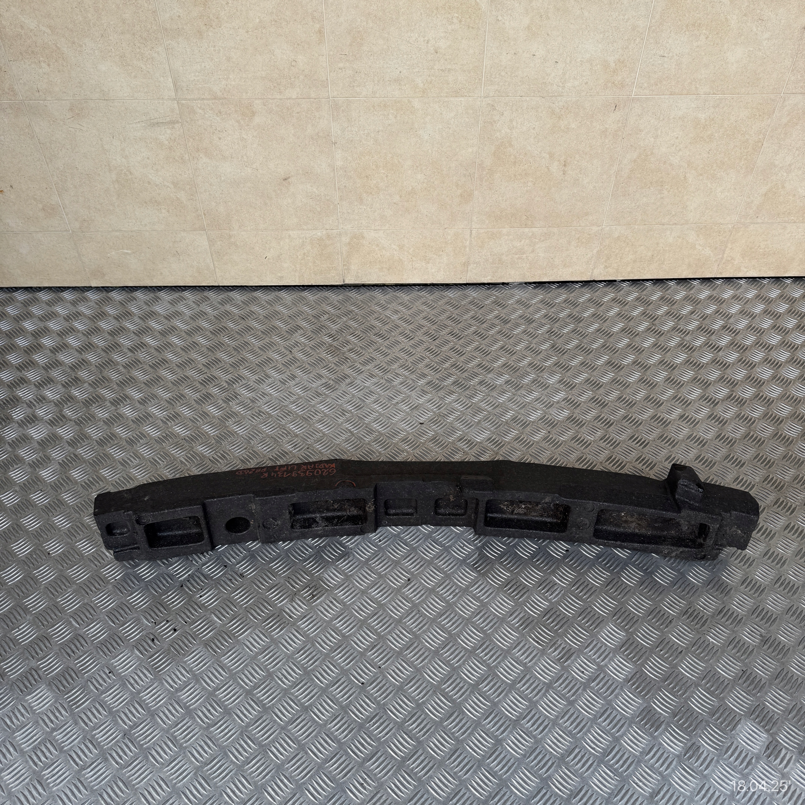 ABSORBER der Stoßstange vorne träger Polystyren RENAULT KADJAR 620932882R