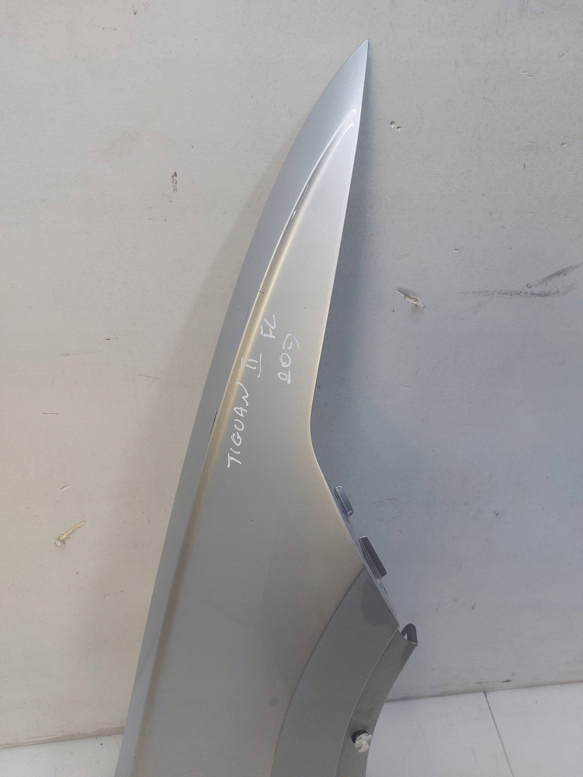 VW TIGUAN II 5NA LIFT 20r- fender front right front original
