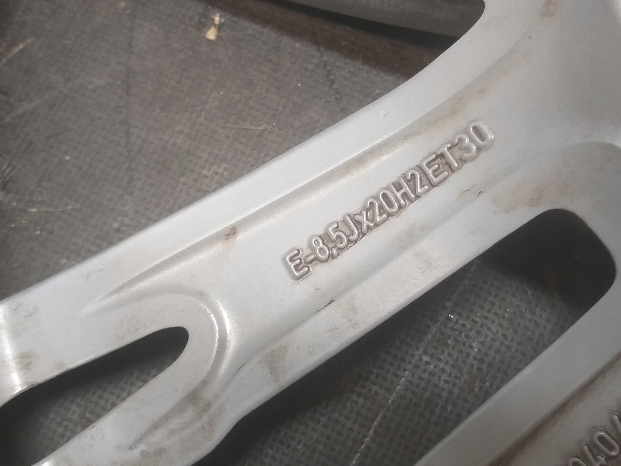 disk hliníkový AUDI A6 C8 4K8 20" 8,5J ET30 5X112 4K8601025F