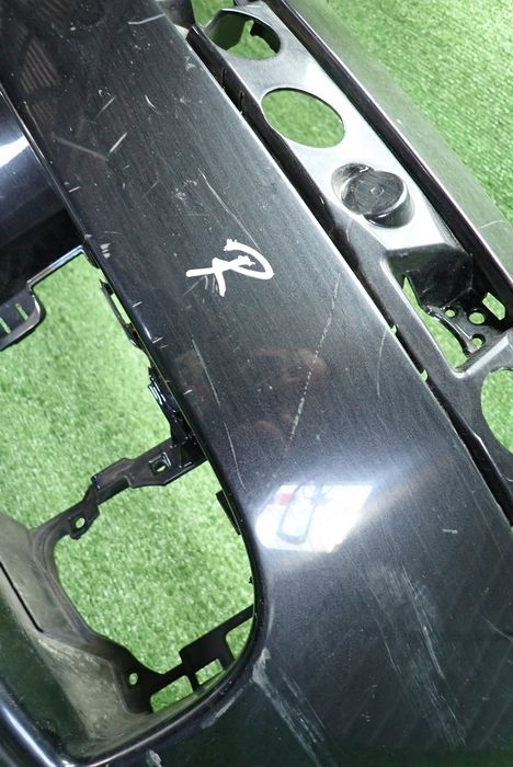 VW GOLF VI 3d 5d Frontstoßstange vorne