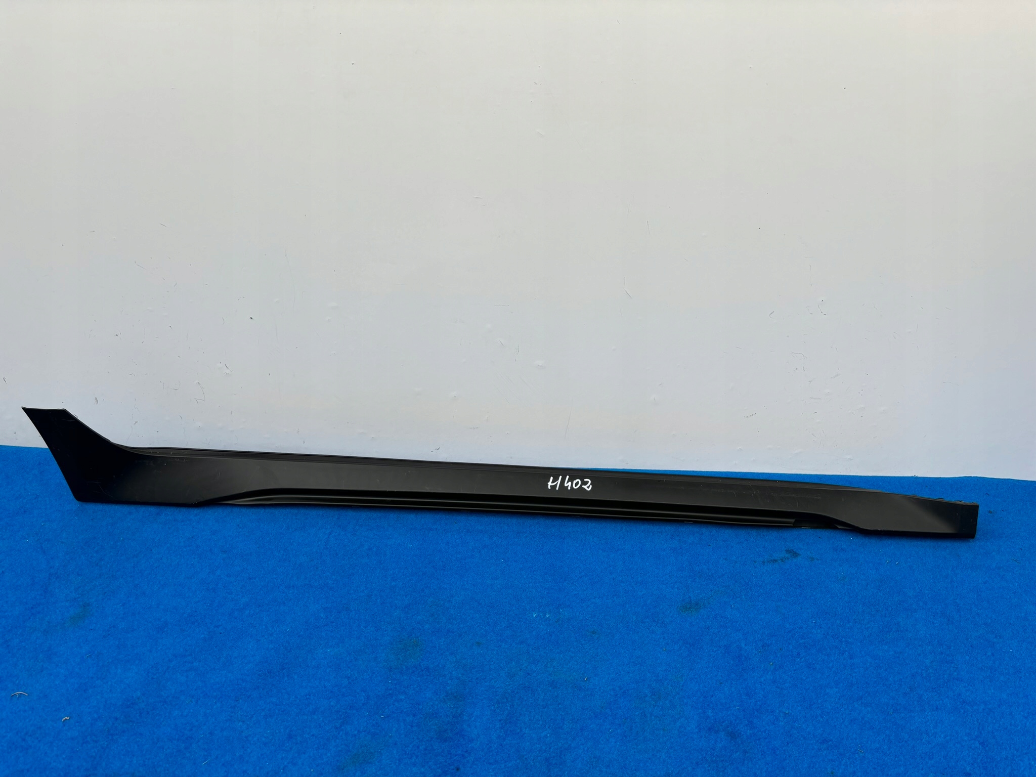 AUDI 4P 4P0 right threshold cap moulding threshold 4P0853856 H402