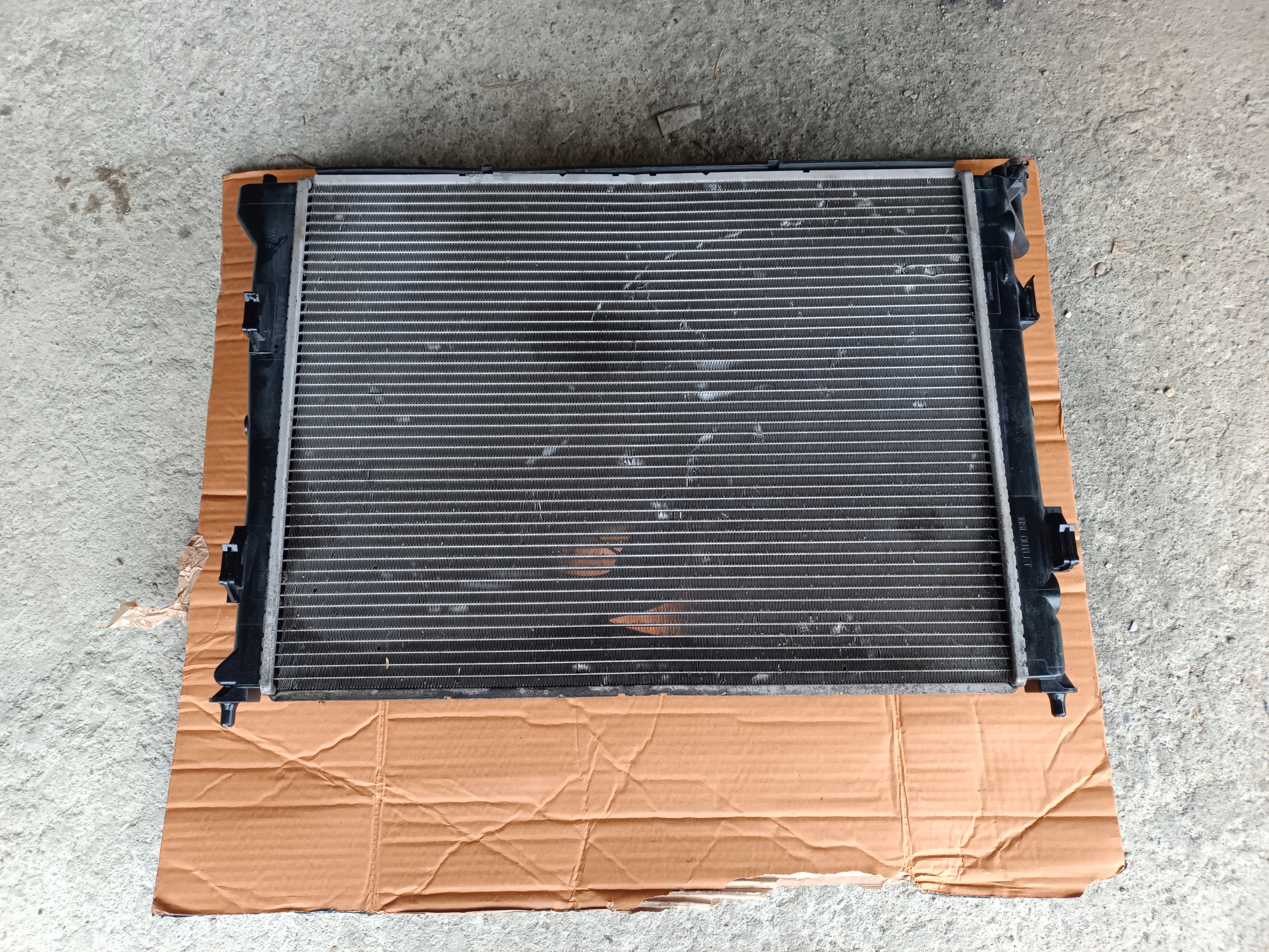 KIA CEED I 06-12r BENZYNA 1.4-1.6 CHŁODNICA WODY + WENTYLATOR