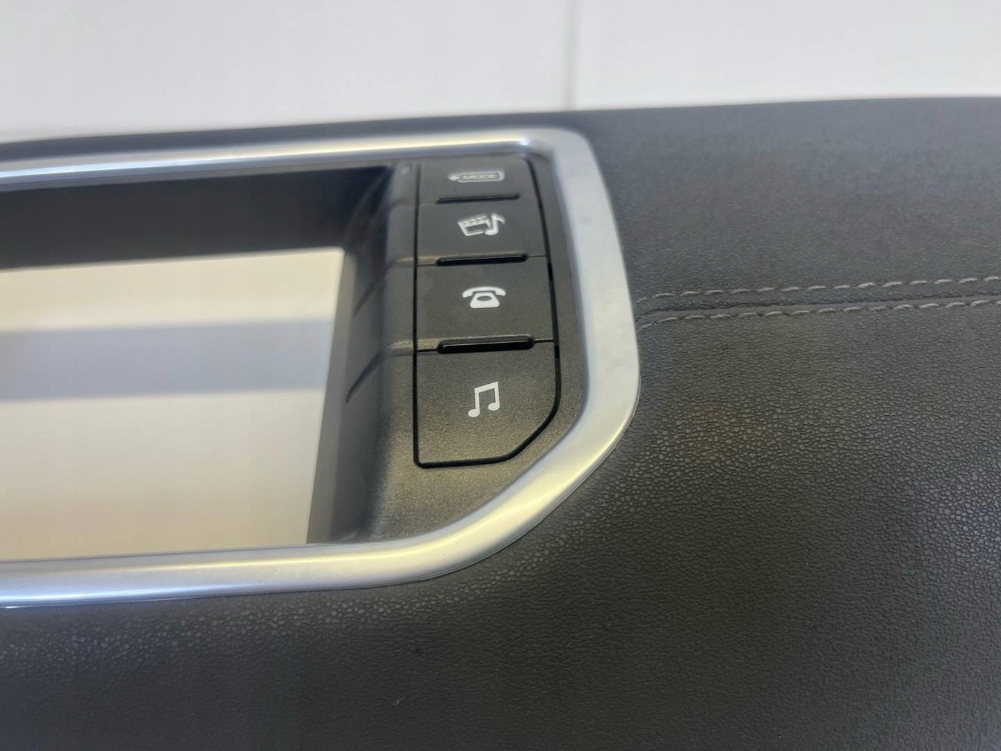 Panel controls Land Rover Discovery Sport 2017 GJ3219F211EB